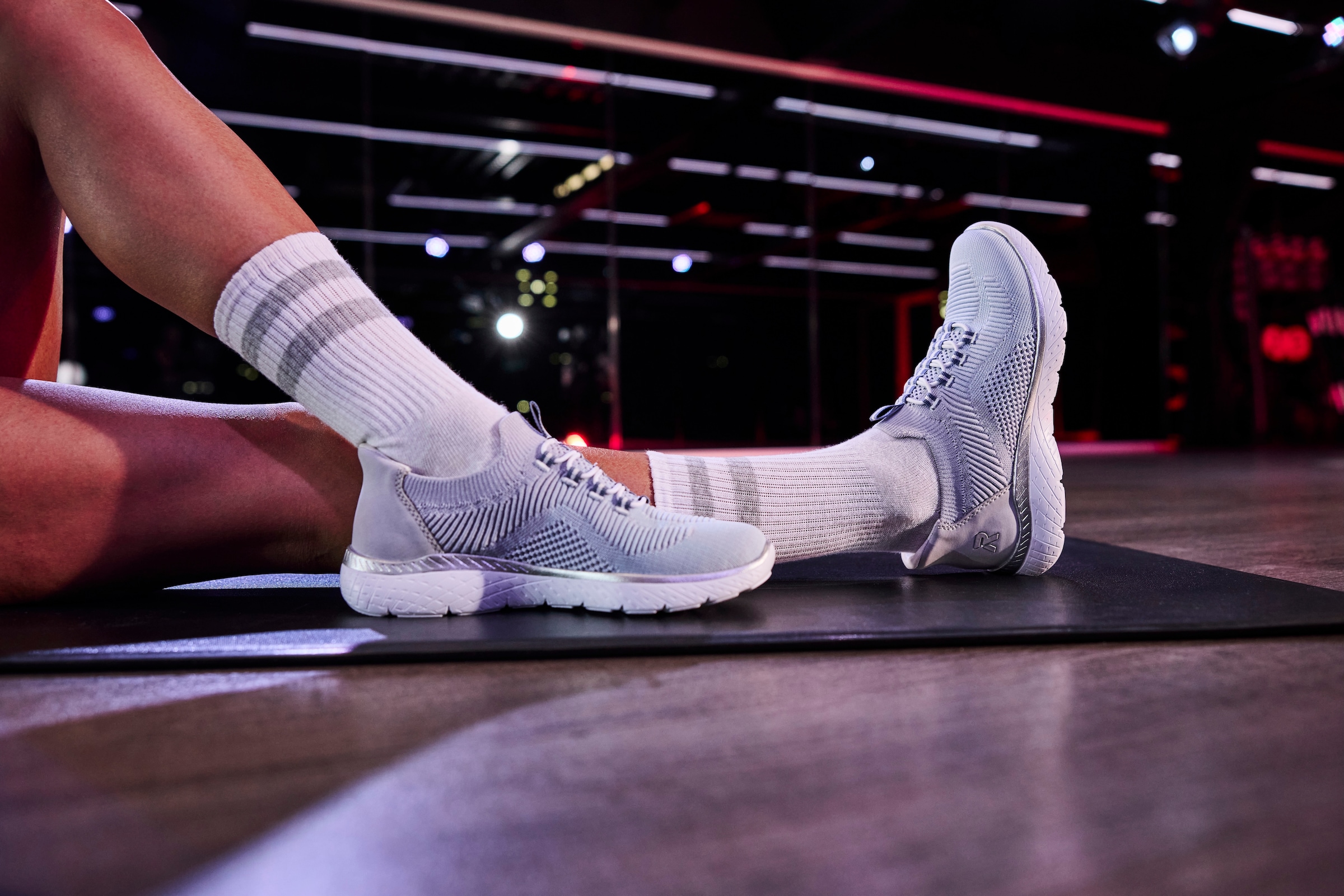 RIEKER Sport Baskets slip-on »Ready2GO«  , Halbschuh, Freizeitschuh, Slipper mit MemoSoft-Innensohle