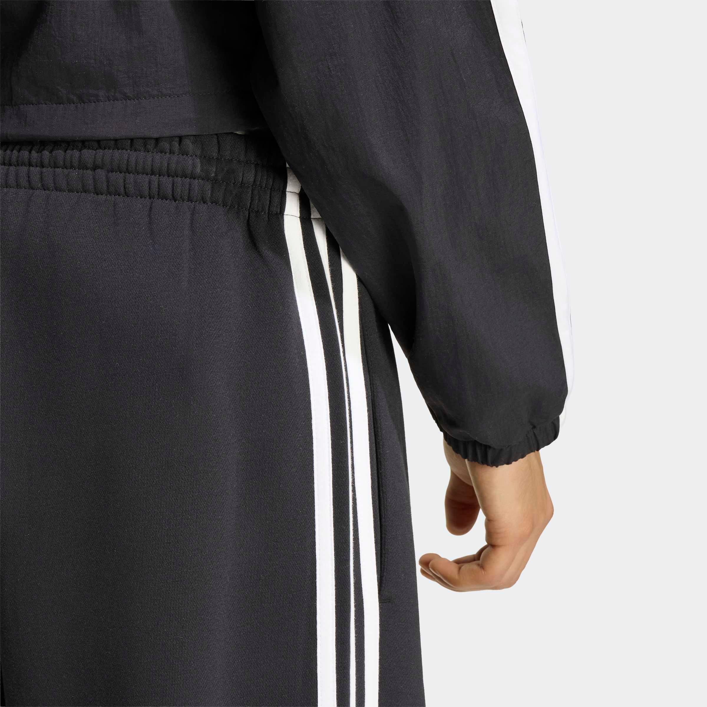 adidas Sportswear Pantalon de sport »ESSENTIALS 3-STREIFEN, OFFENER SAUM«