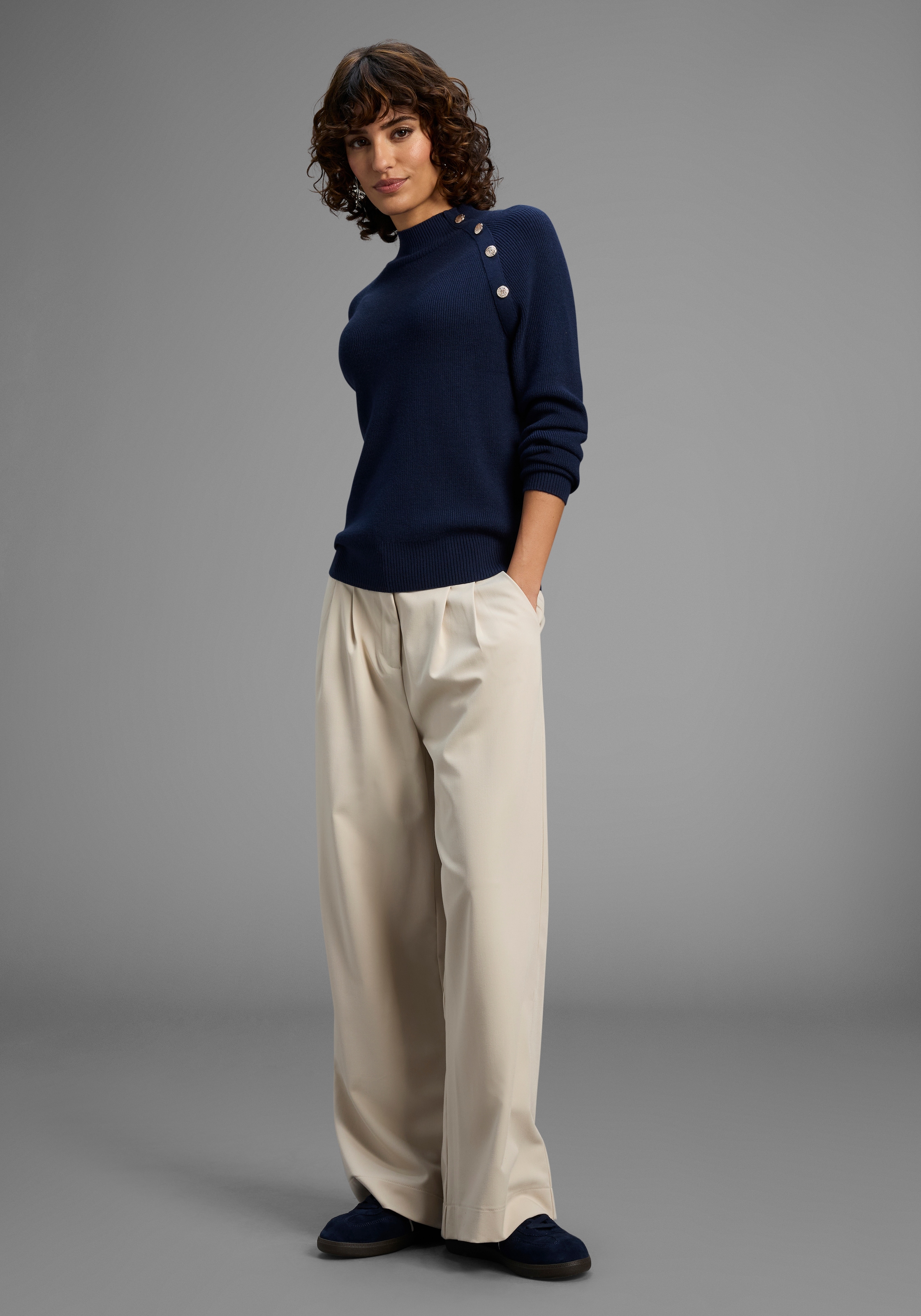 Laura Scott Strickpullover kuscheliger Winterstrick mit Knopfdetail und Stehkragen