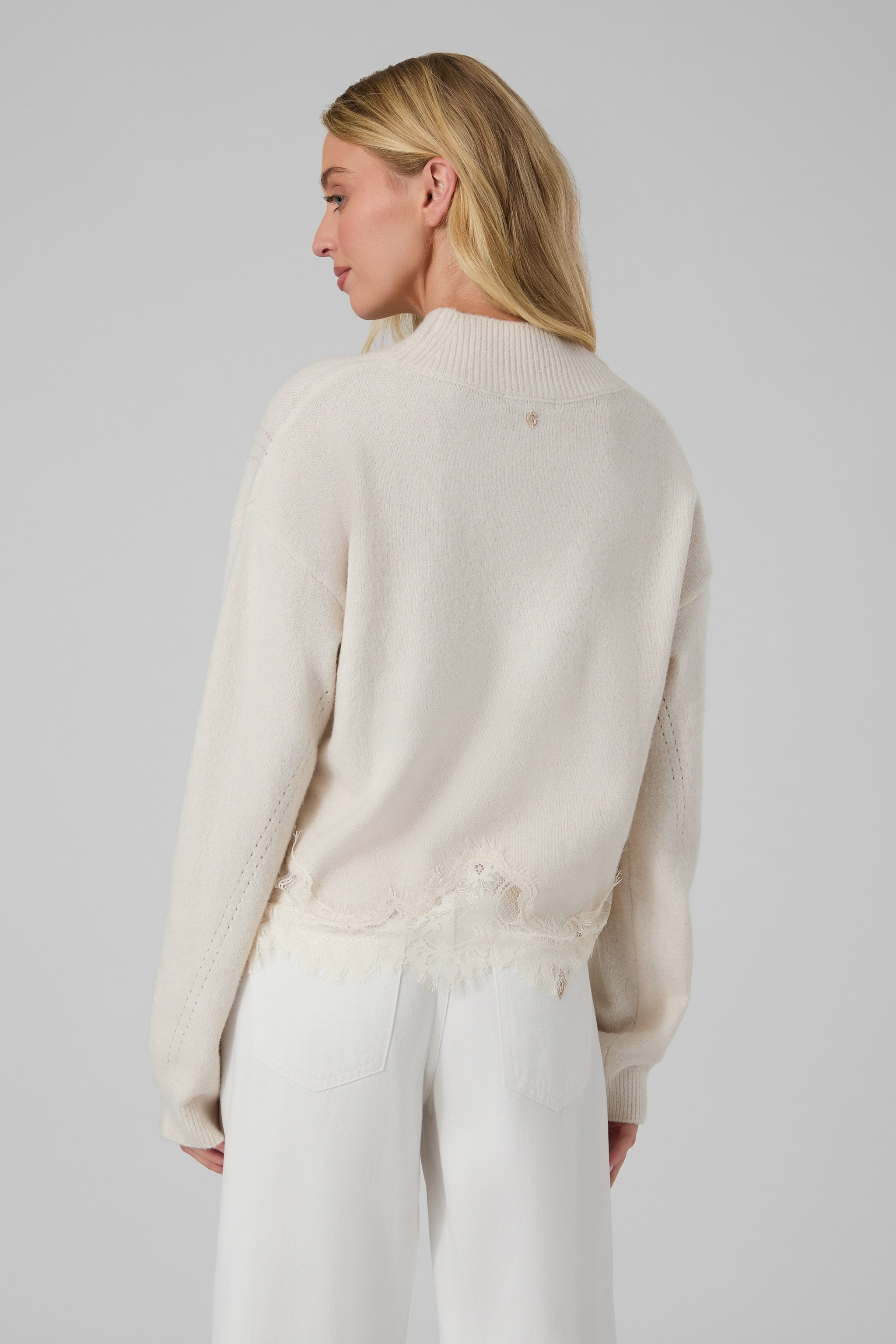 Guess Pull en tricot »LS MN HAYDEN LACE SWTR« mit Woll-Anteil, Spitzenbesatz