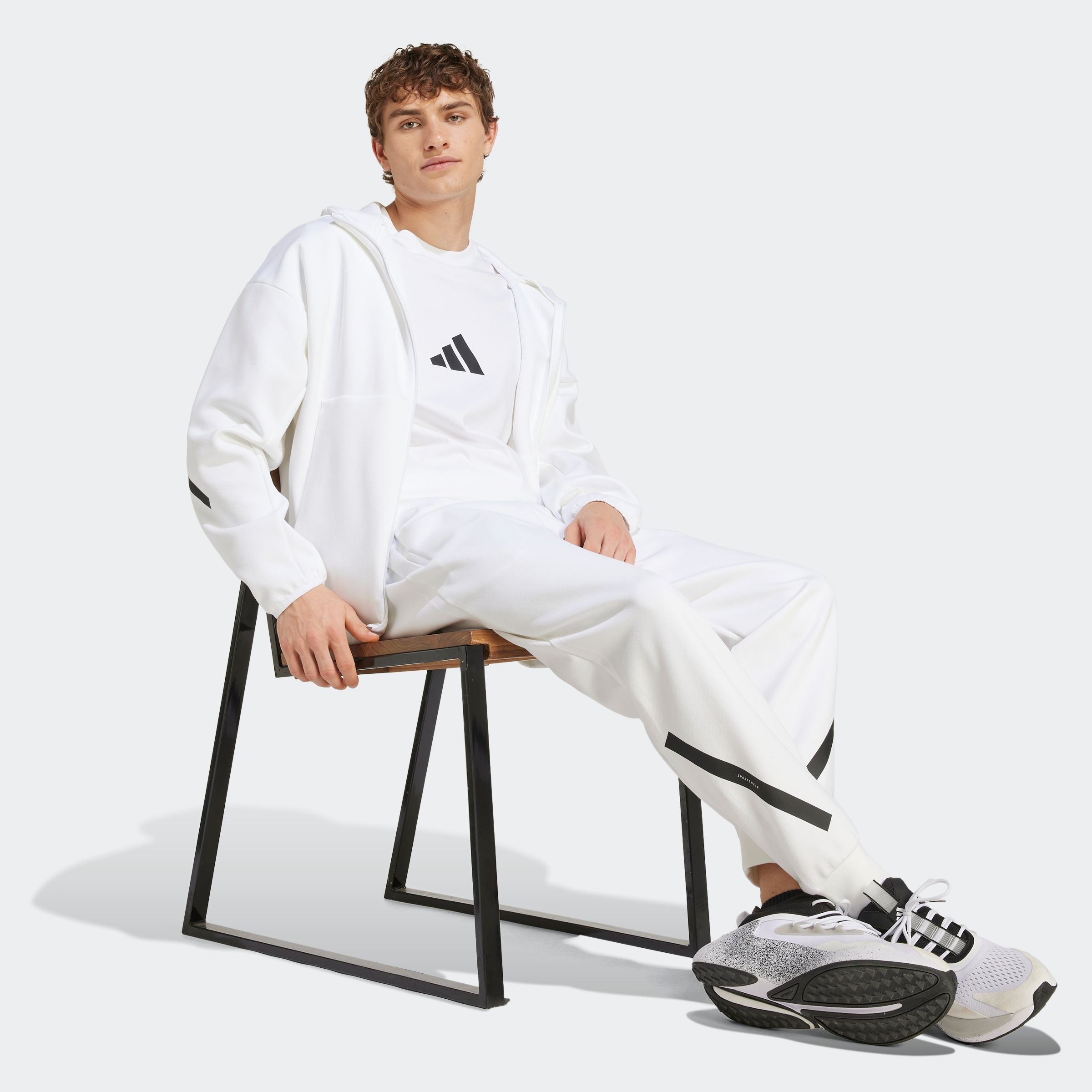 adidas Sportswear Kapuzensweatshirt »NEW ADIDAS Z.N.E. ZIP-HOODIE«, für sportliche Aktivitäten, aus Polyester und Baumwolle
