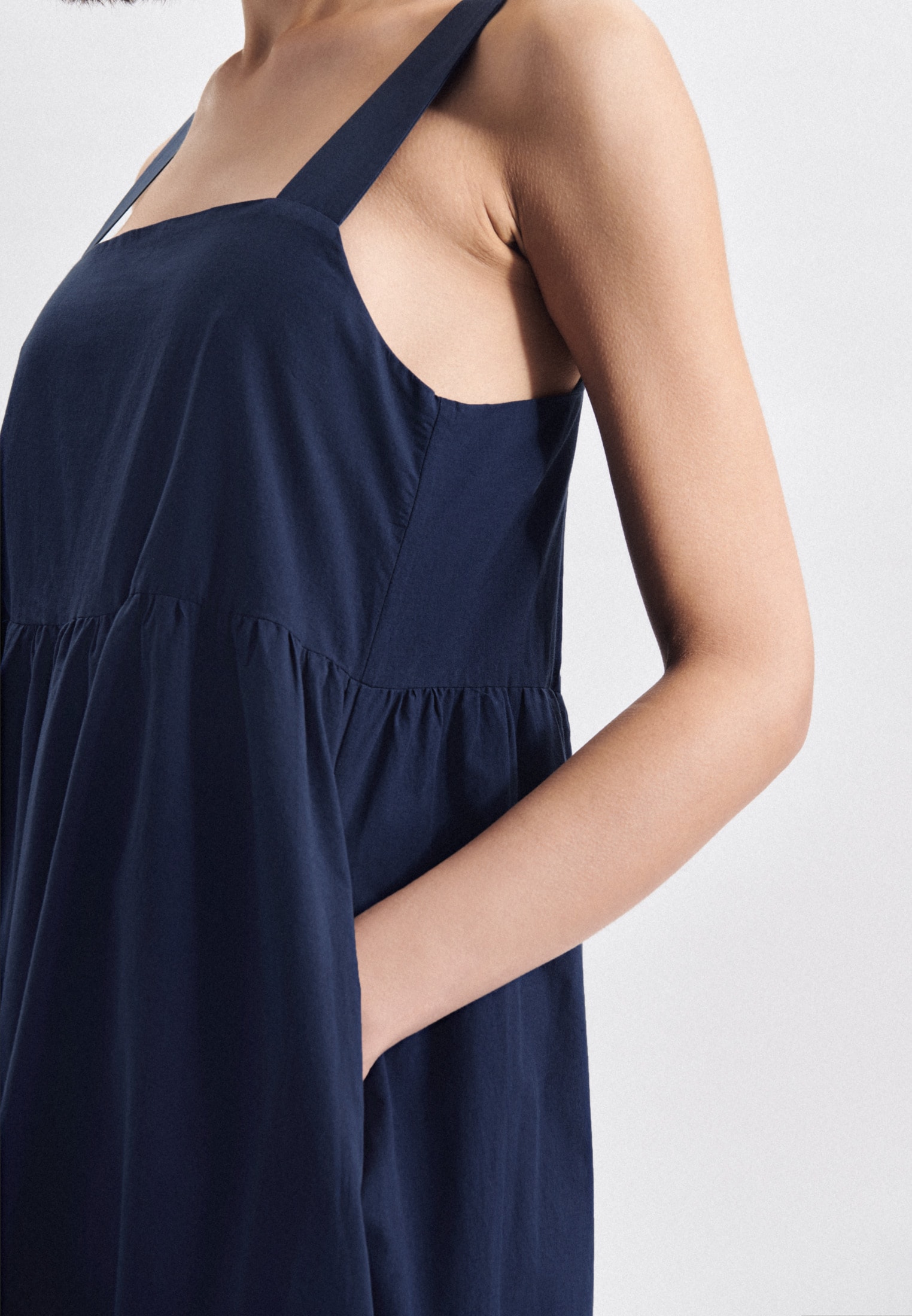 seidensticker Sommerkleid »Schwarze Rose« Ohne Arm Karree Stickerei