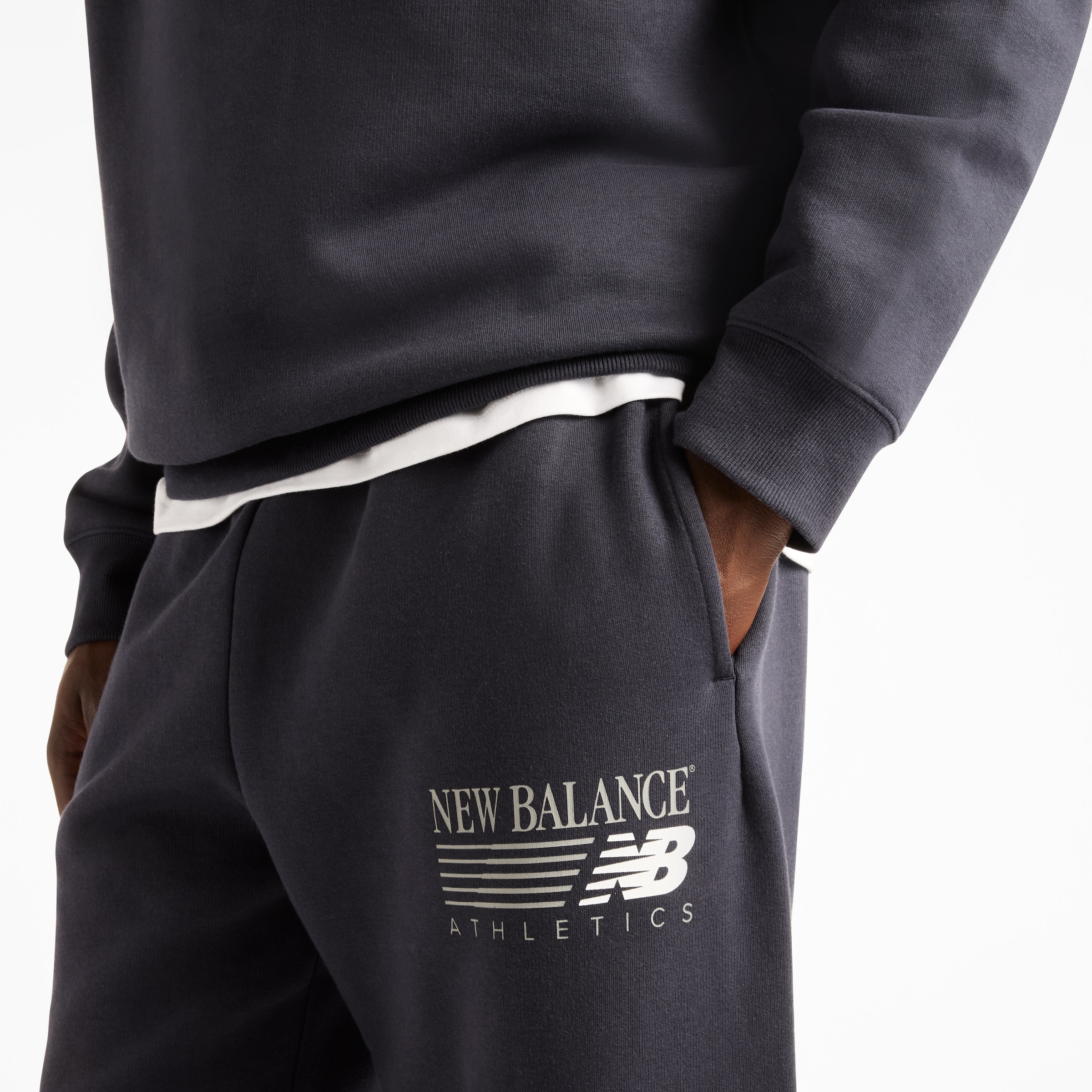 New Balance Sweatshirt »REIMAGINED FLEECE CREW«, sportlicher Stil, aus Baumwolle und Polyester, auch in grossen Grössen
