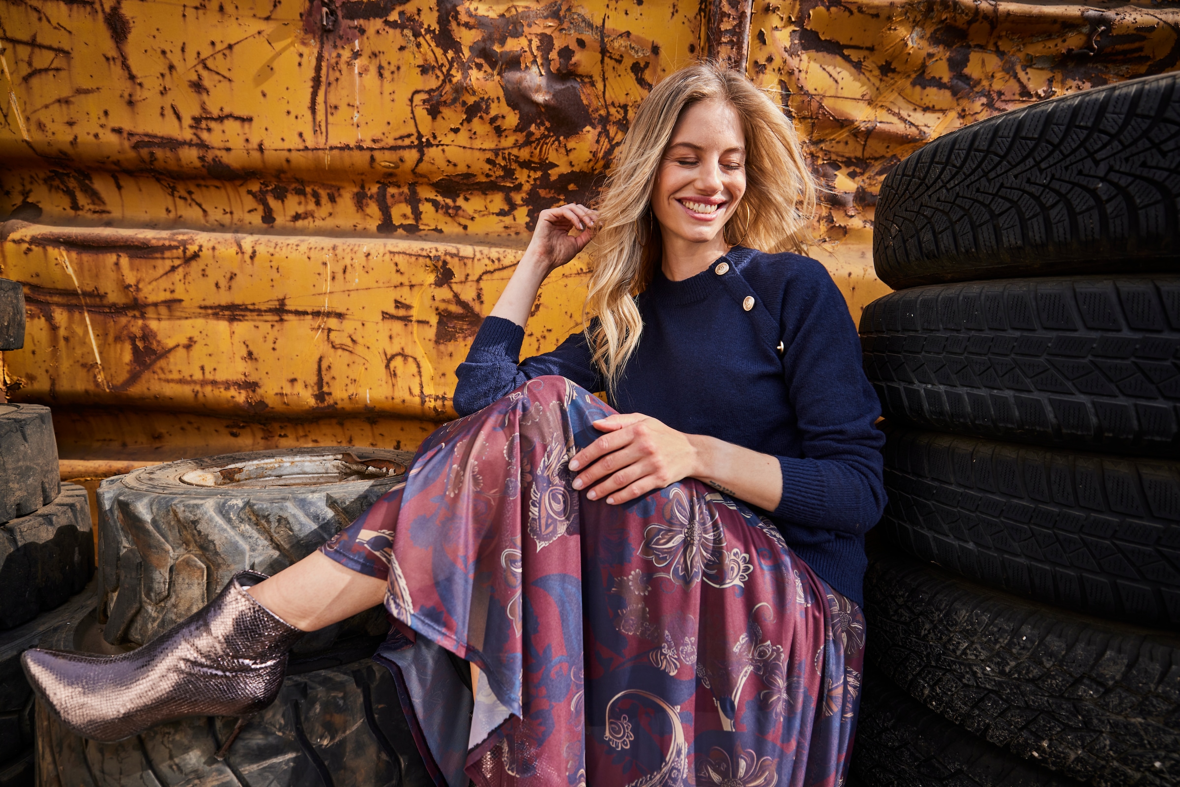 Aniston CASUAL Maxirock mit grossflächigen, grafischen Blumendruck - NEUE KOLLEKTION
