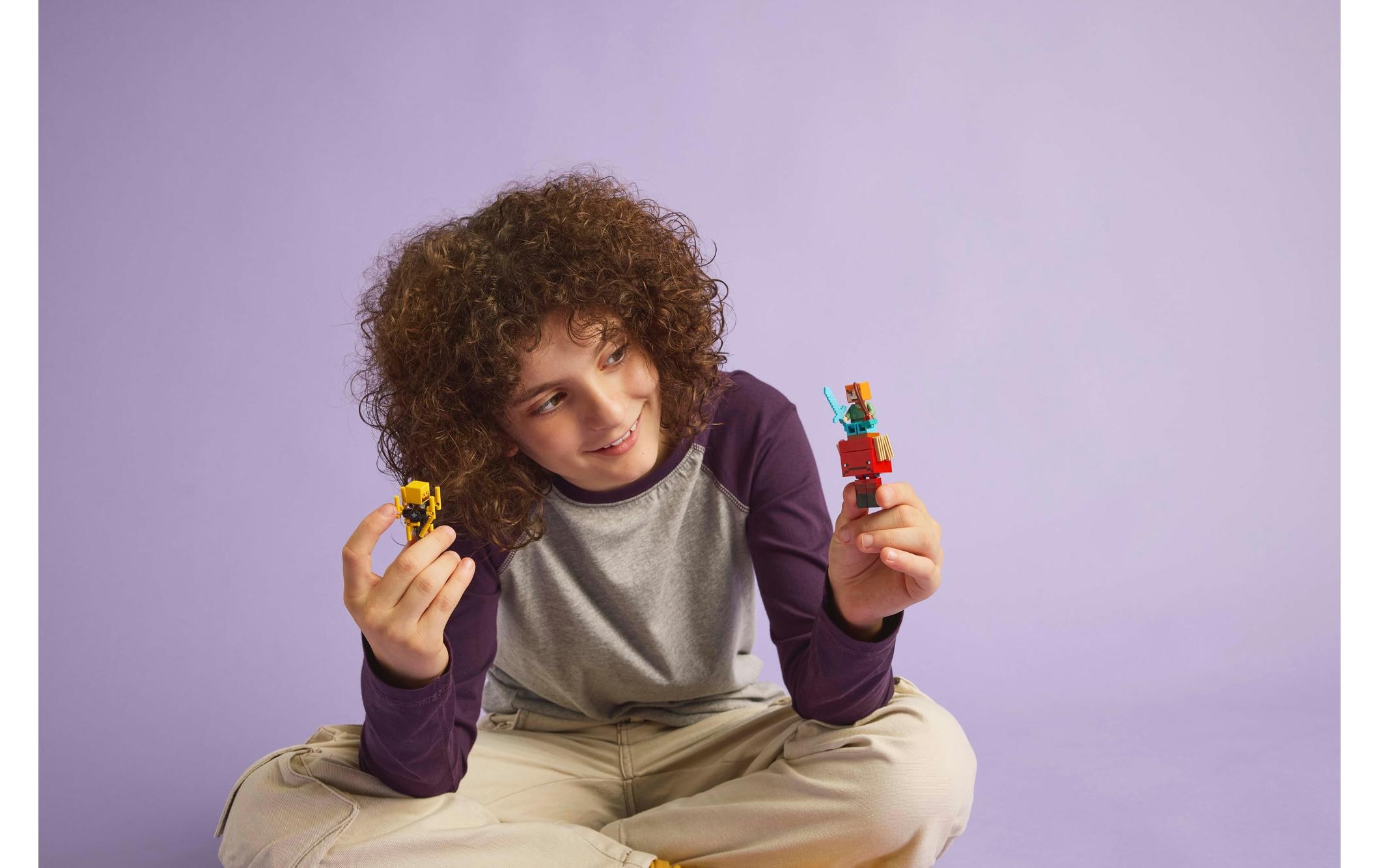 LEGO® Spielbausteine »Minecraft Das Lava-Duell im Nether 21266«