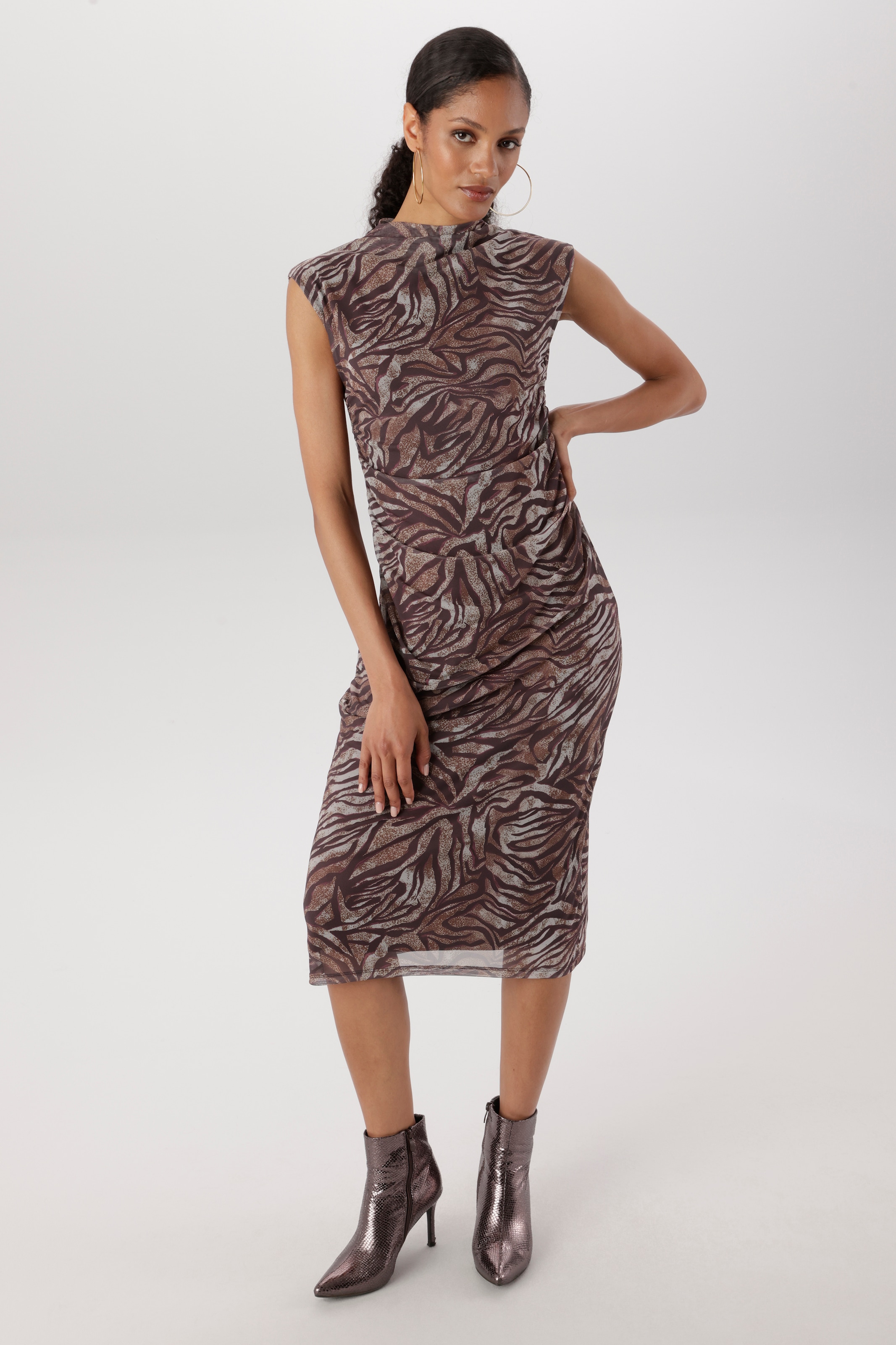 Aniston SELECTED Robe midi In Mesh-Qualiät und im angesagten Animalprint - NEUE KOLLEKTION