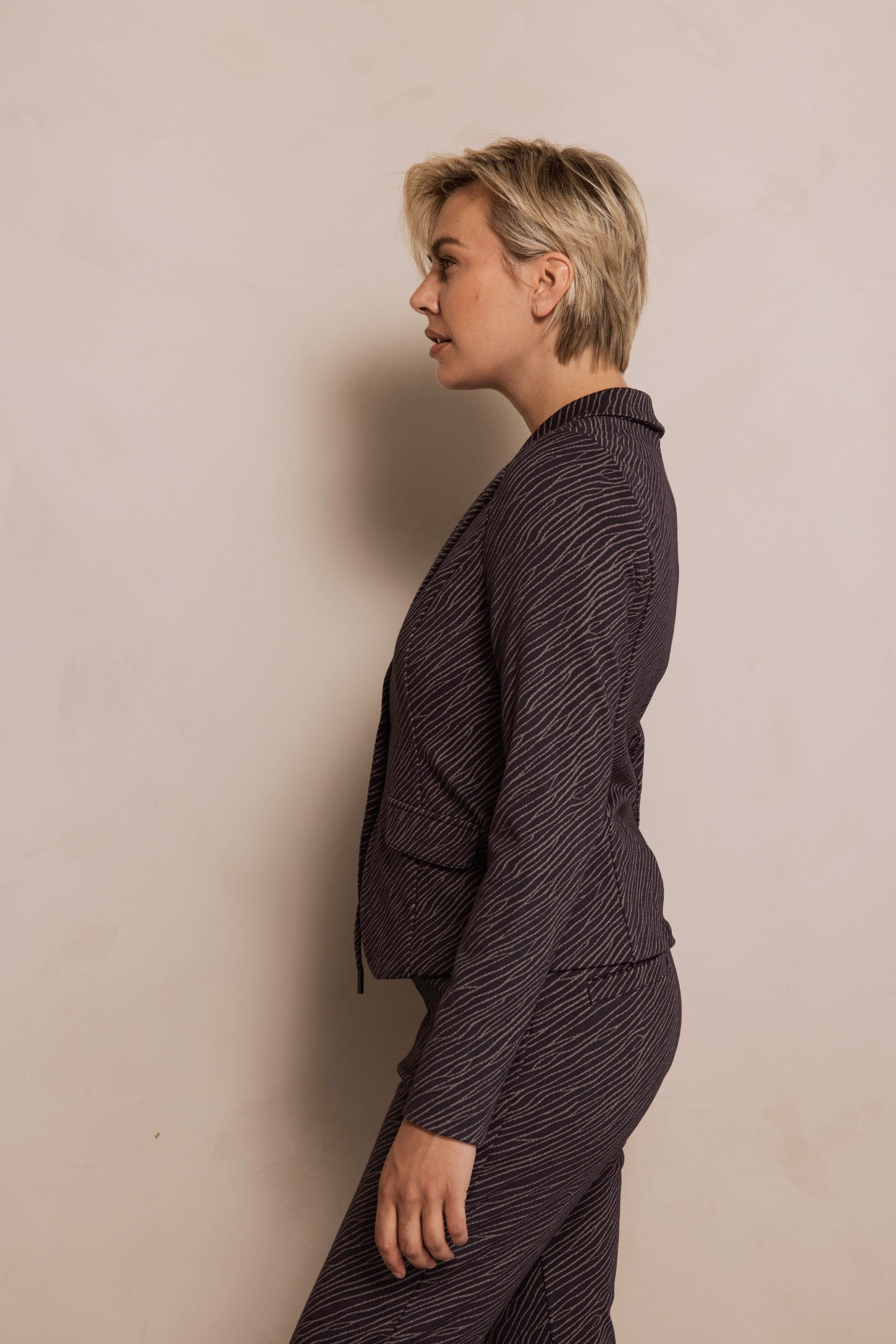 Zhrill Blazer court »ZHBETSY« grafisches Allover-Muster, tailliert