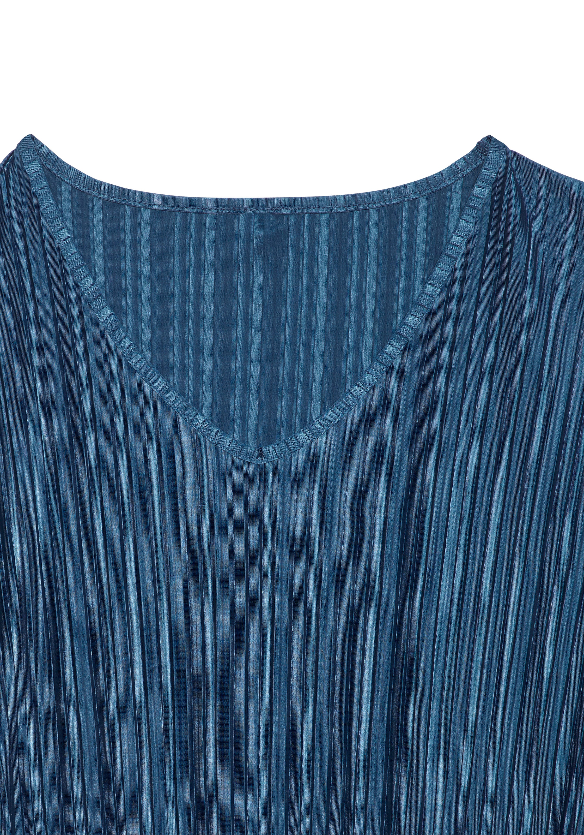 LASCANA Plisseeshirt aus schimmernder Ware