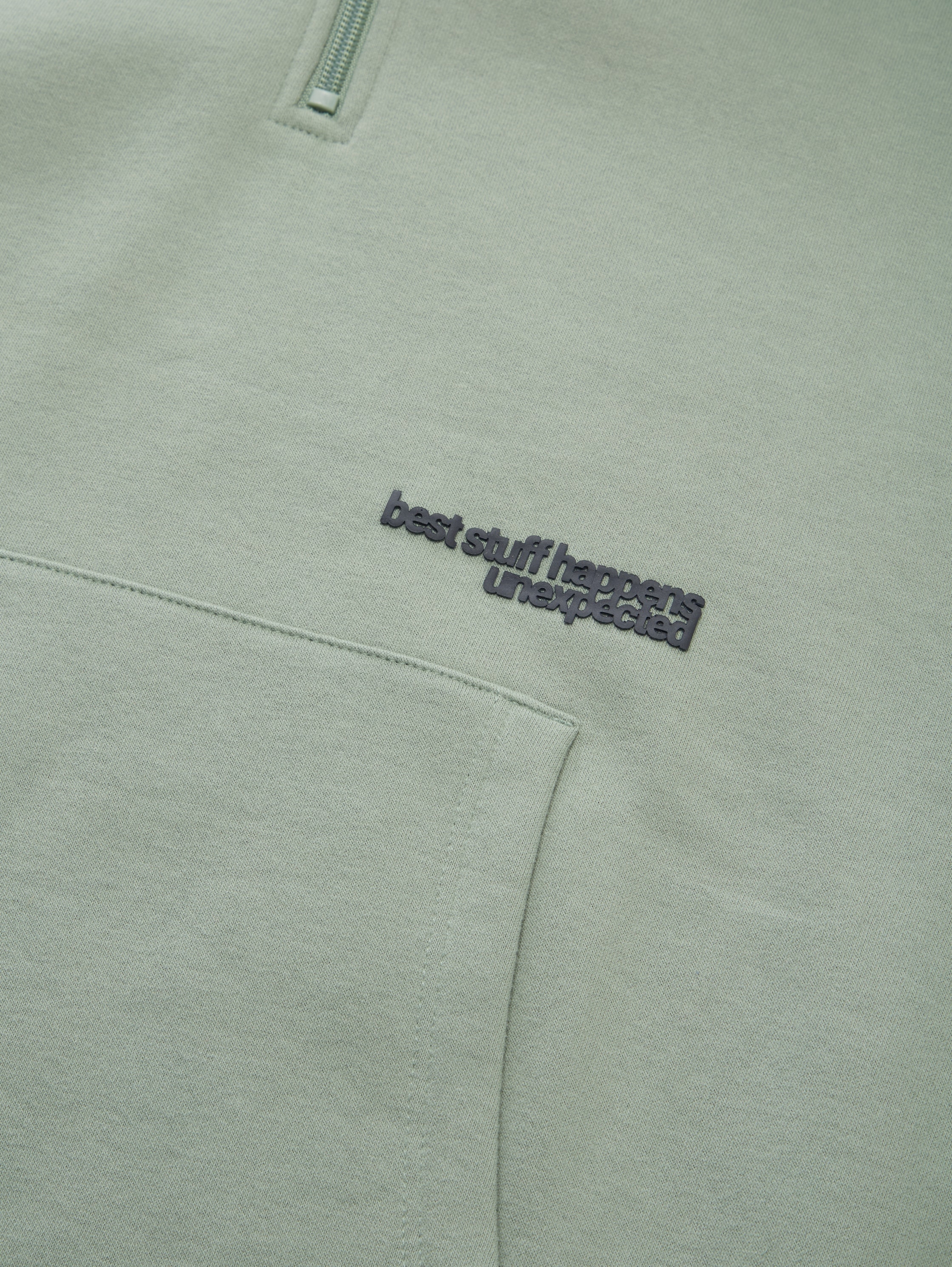 TOM TAILOR Sweat à capuche , mit Zipper und Statement-Badges
