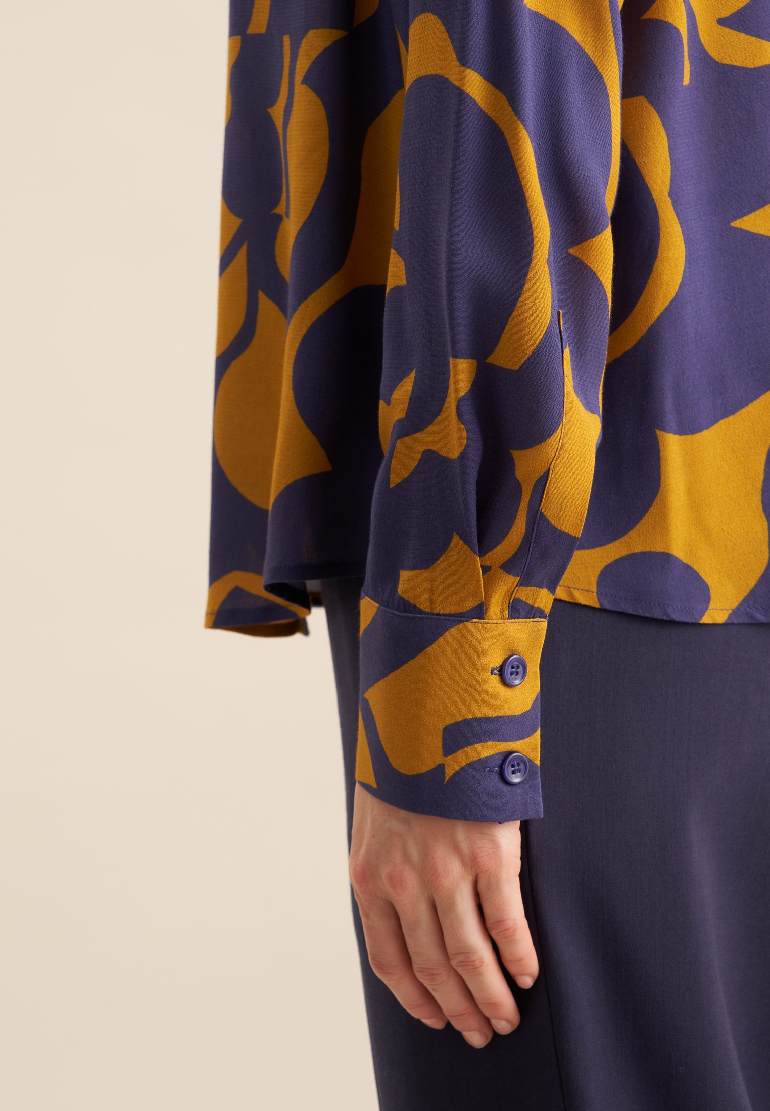 seidensticker Hemdbluse »Schwarze Rose« 1/1 Kragen Geometrische Muster