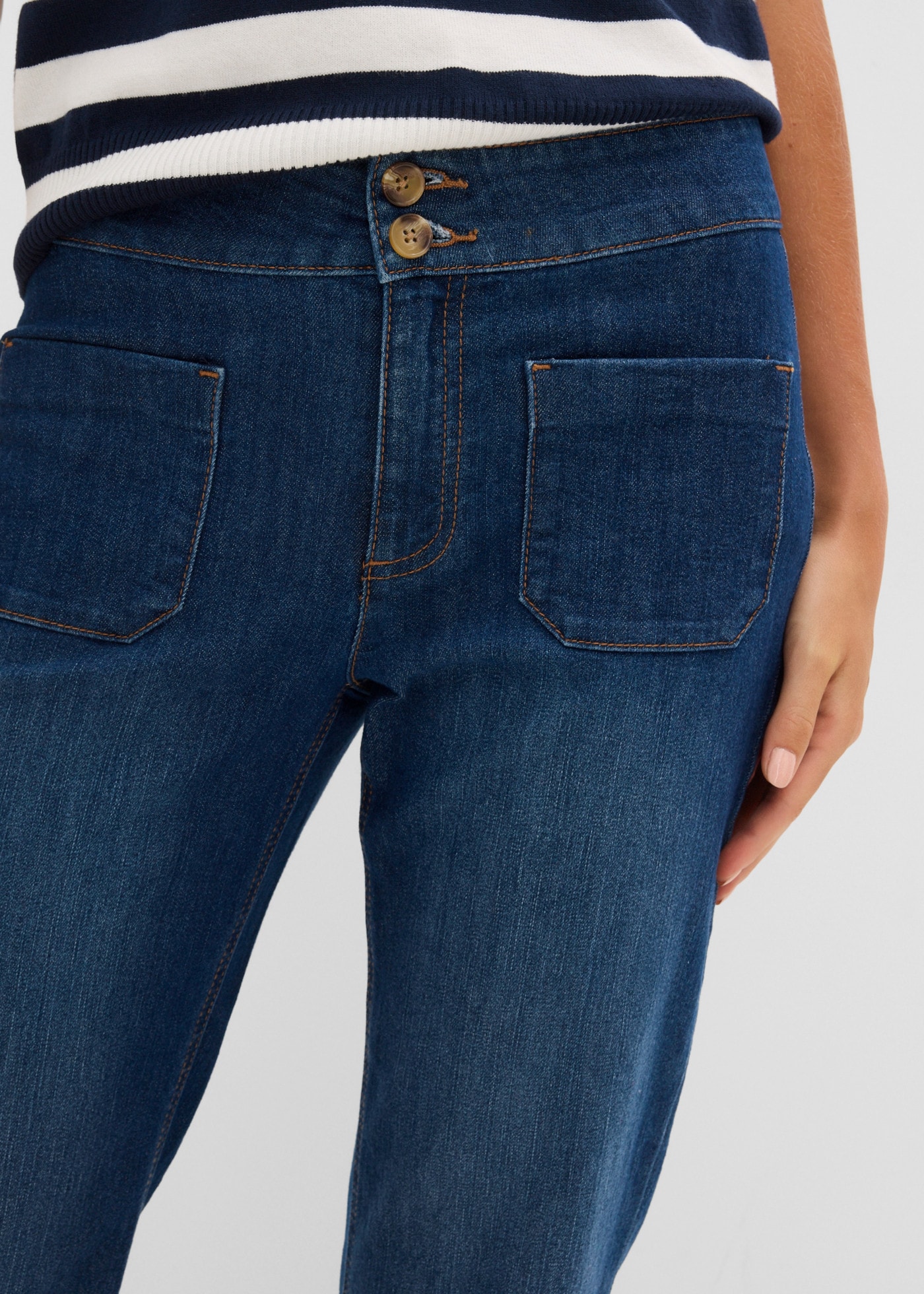 bonprix Jeans à pattes d'eph avec taille mi-haute, coupe régulière, forme évasée, aspect usé