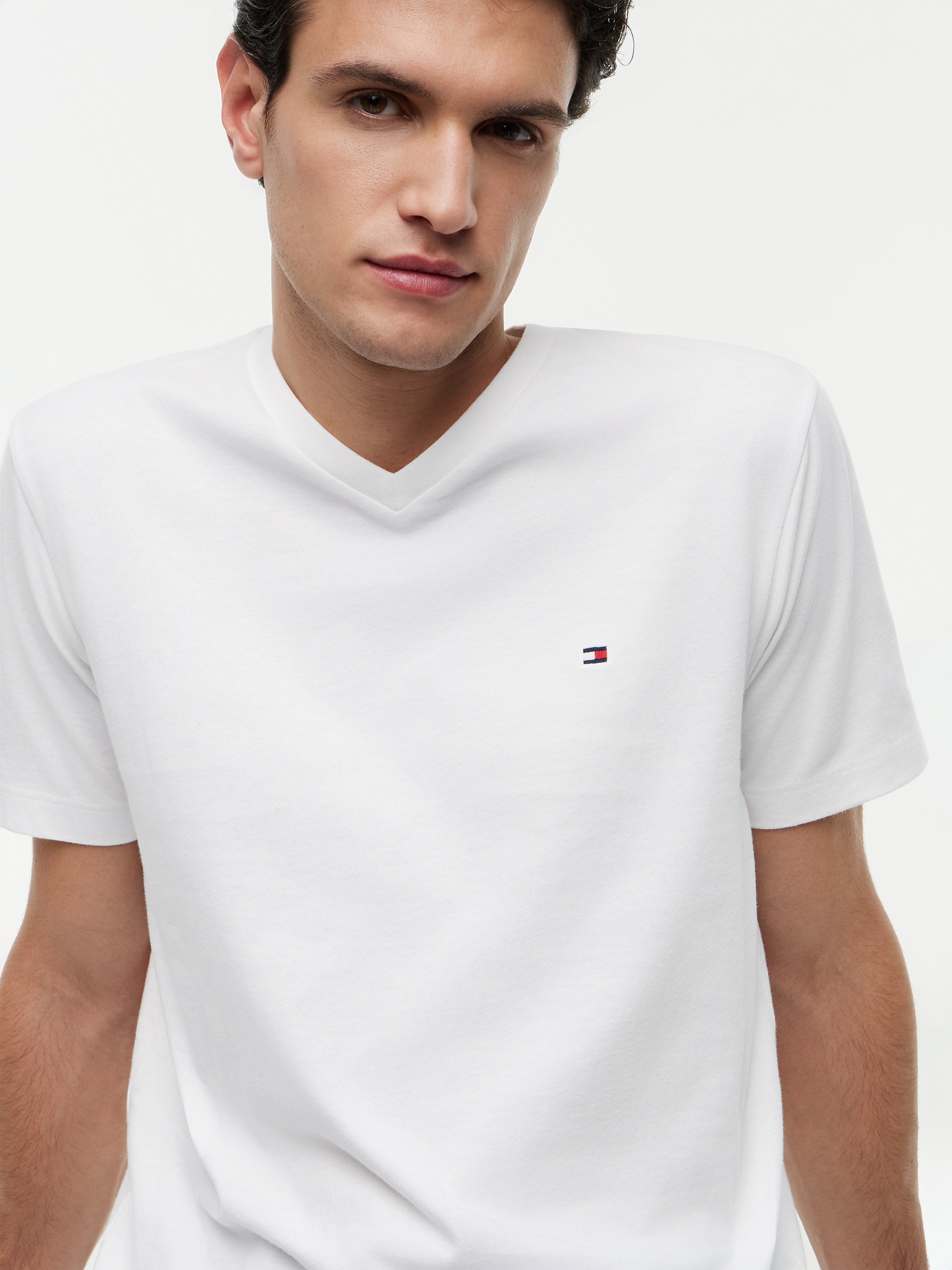 Tommy Hilfiger V-Shirt »ESSENTIAL V-NECK« unifarben, casual, regular fit, Baumwolle,