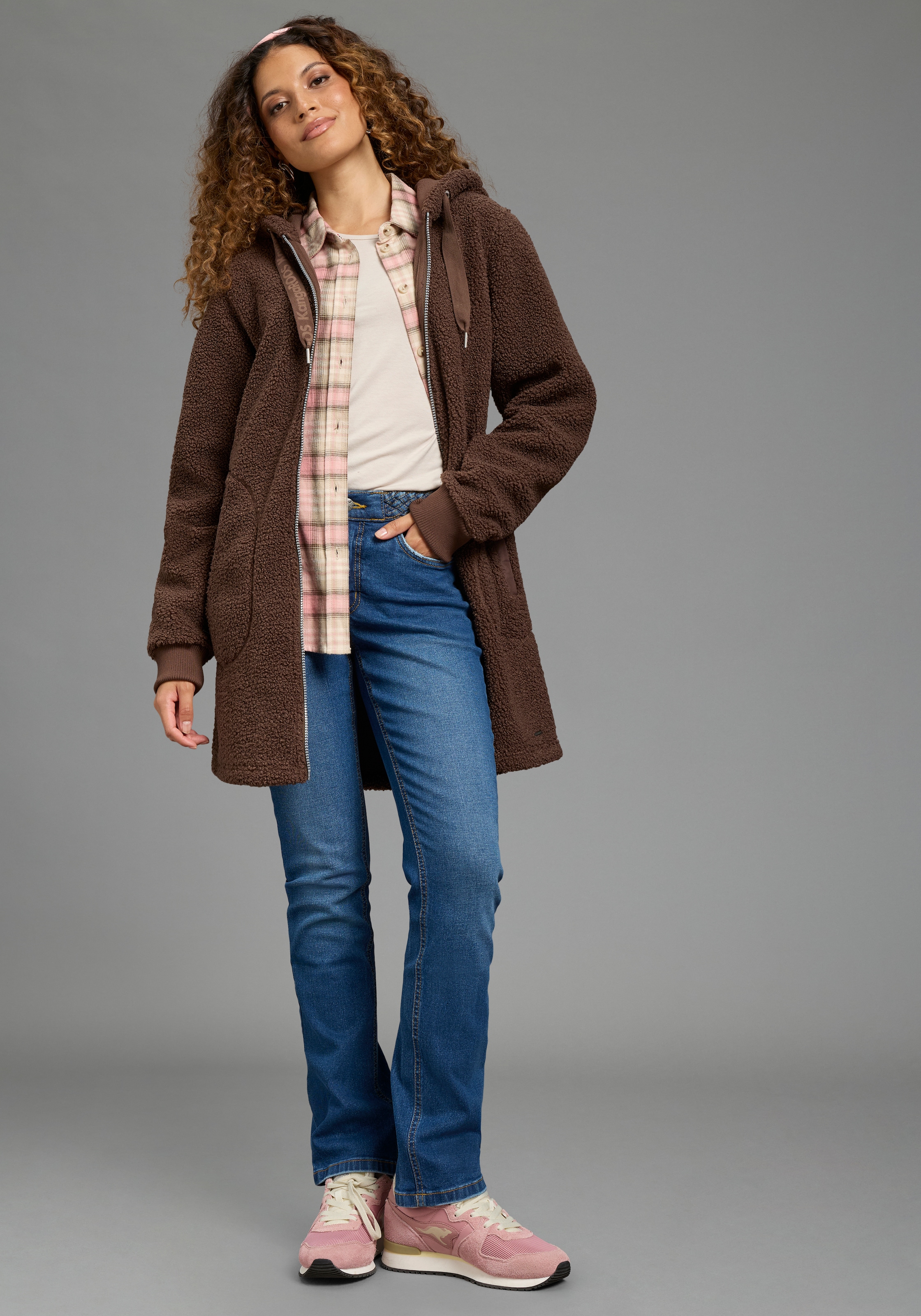 KangaROOS Fleecejacke mit Kapuze Teddy Fleece lang mit Kapuze für den Übergang