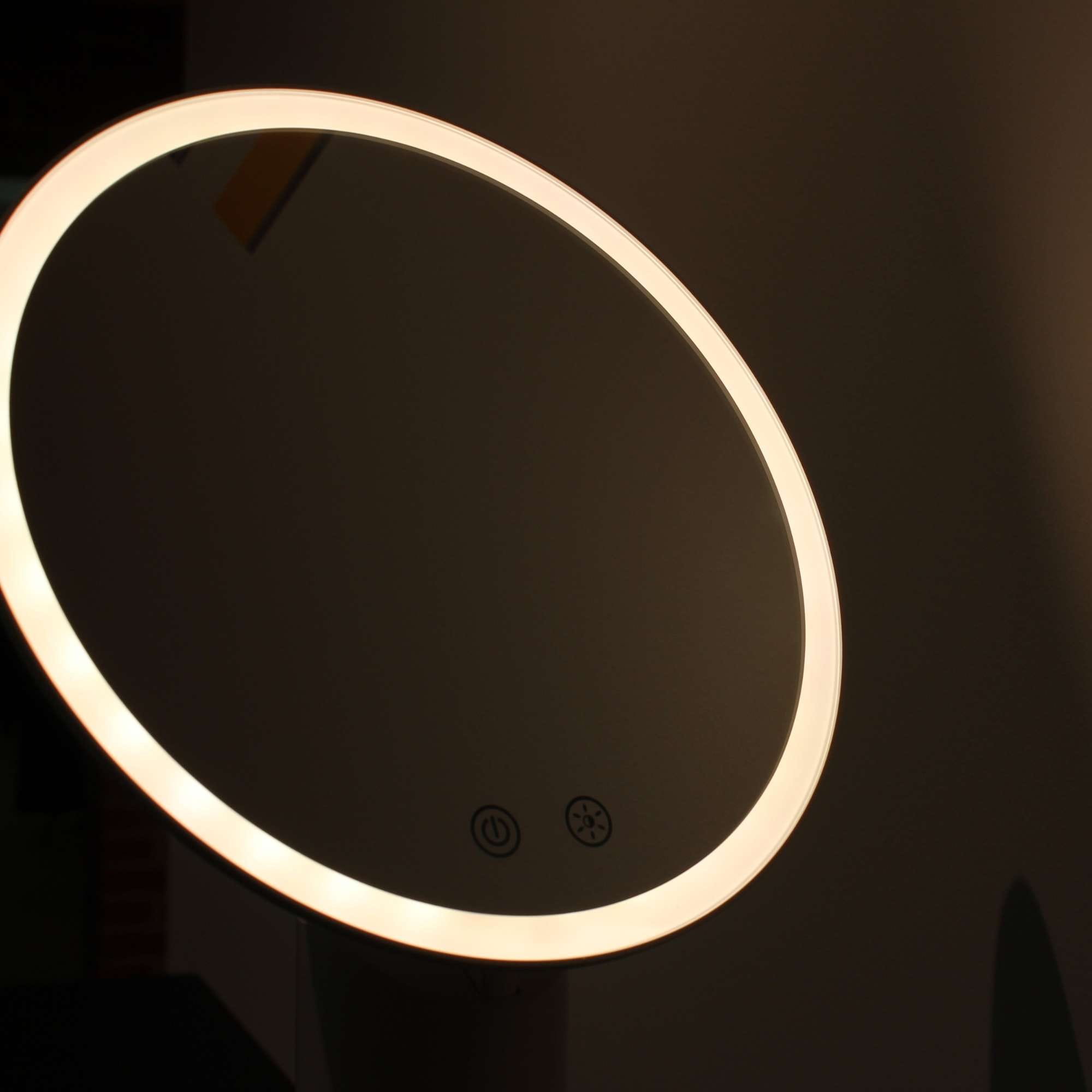 Loevschall Schminkspiegel »Bridget Kosmetikspiegel mit Licht, stufenlos dimmbar & Touch Steuerung« Kippbar, Lichtfarben wählbar, kabellos, ideal für Bad und Schlafzimmer