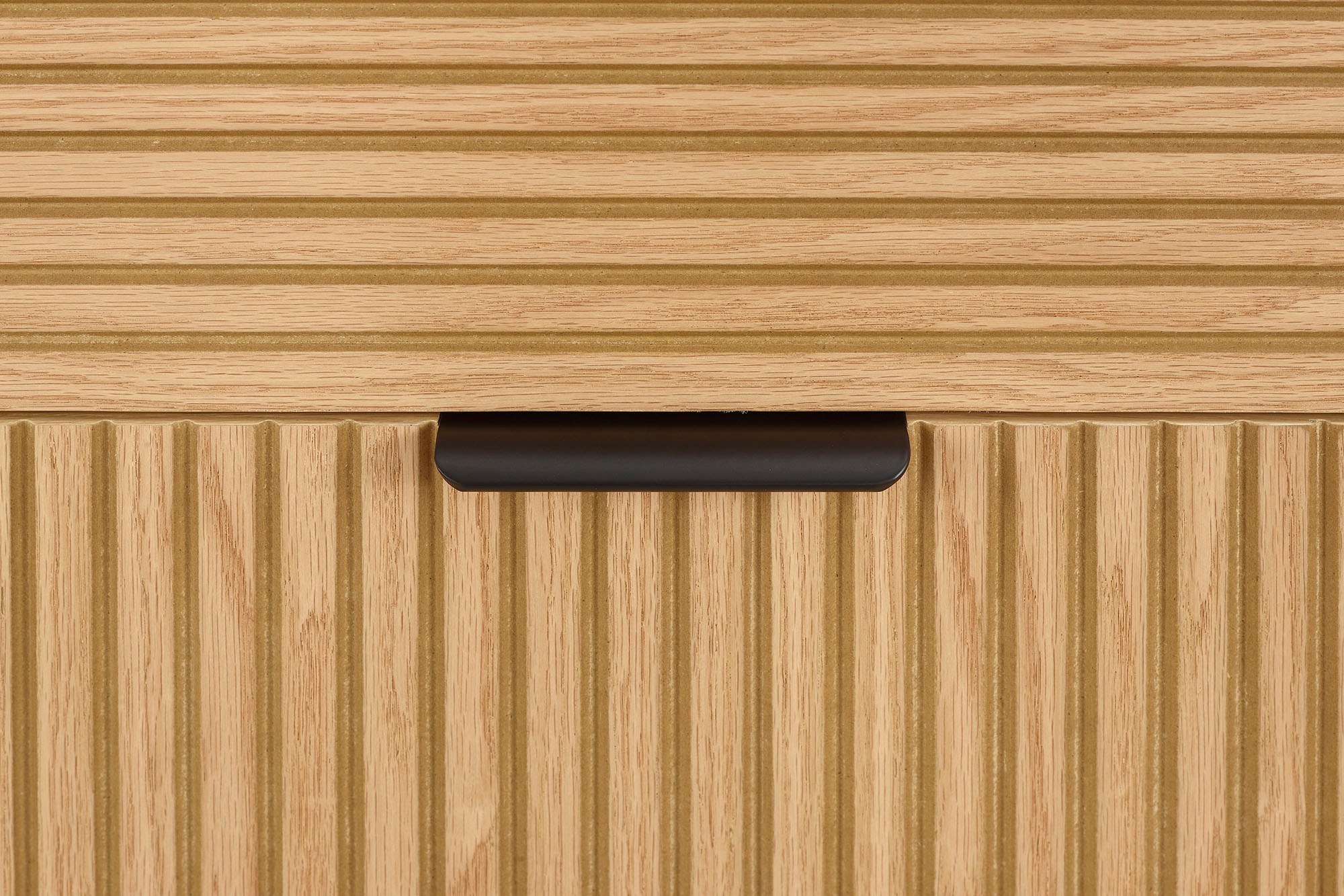 SalesFever Kommode »Visby Stilvolle Stauraumkommode« Eiche Echtholzfurnier