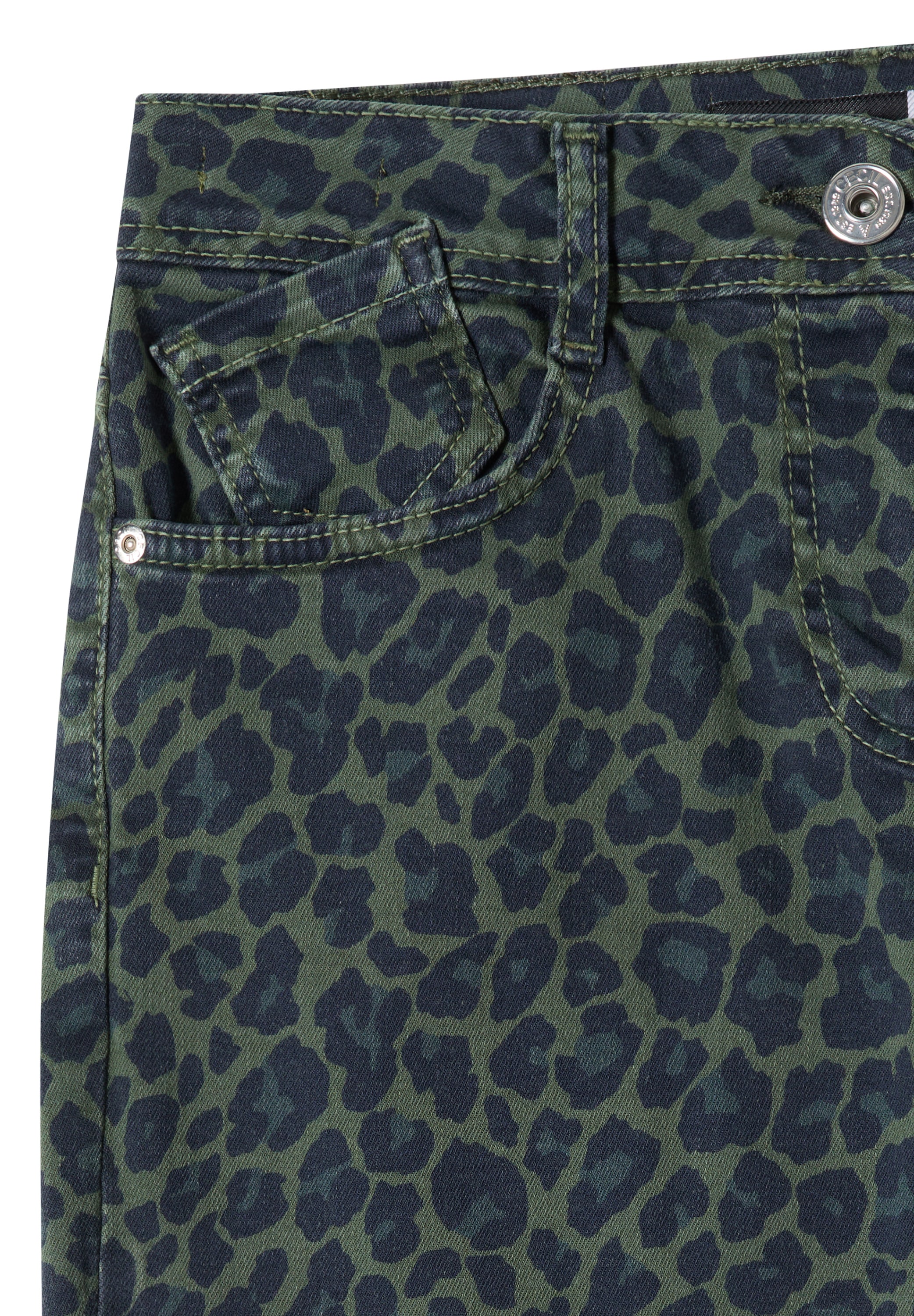 Cecil Jeans loose fit »Style Neele« avec motif léopard / stretch