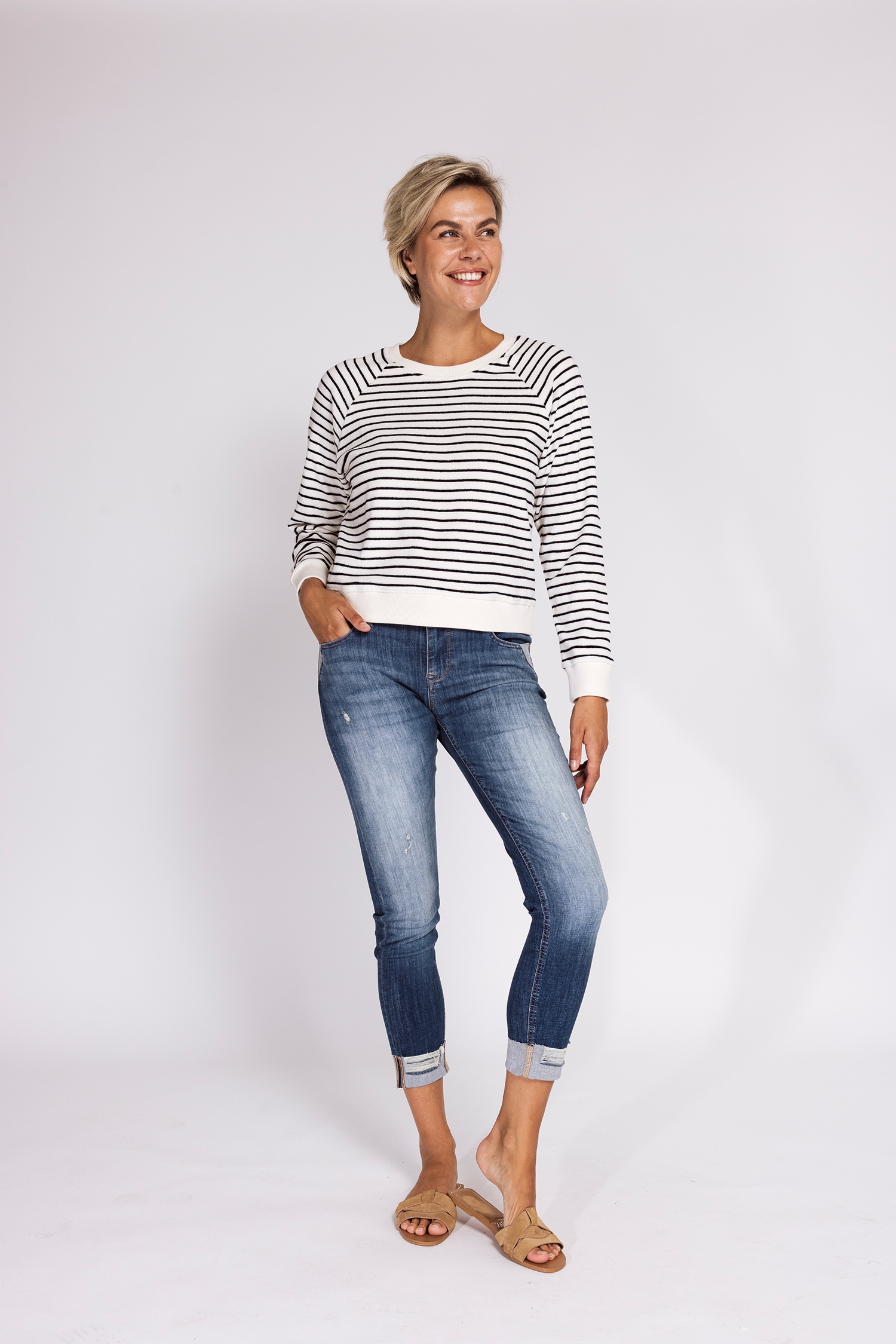Zhrill Sweater »KOA RH Sweat Nicki«, ohne Verschluss, normale Passform

