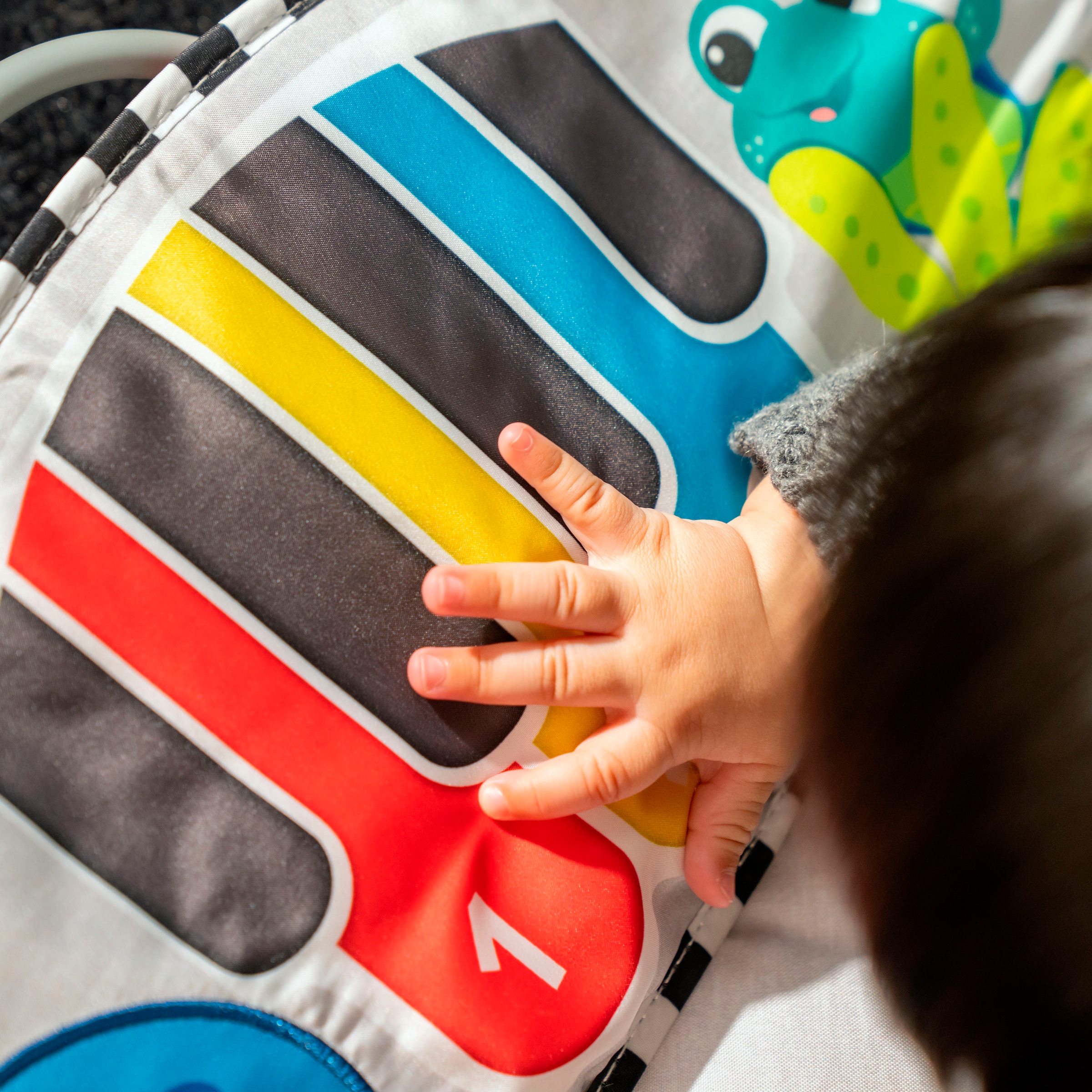 Baby Einstein Transat pour bébé »Kick to It 4-in-1 Musical Swing & Rocker« bis 9 kilos mit Sound-Effekt