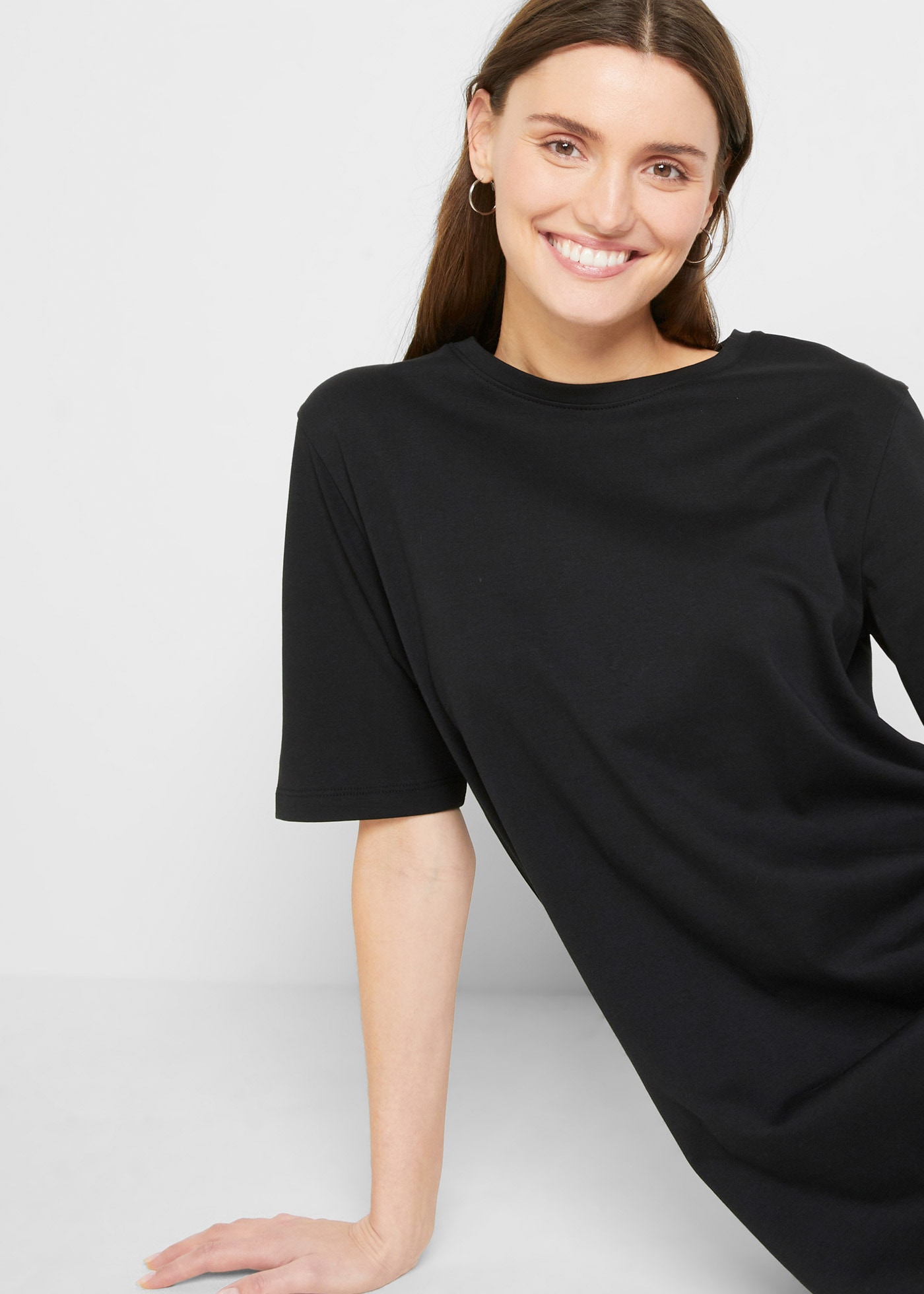bonprix Shirtkleid »Oversize-T-Shirtkleid aus reiner Baumwolle (2er Pack)« Packung, 2, 2 Stk. tlg. für Alltag, mit Rundhalsausschnitt, Kurzarm, Oversize Passform