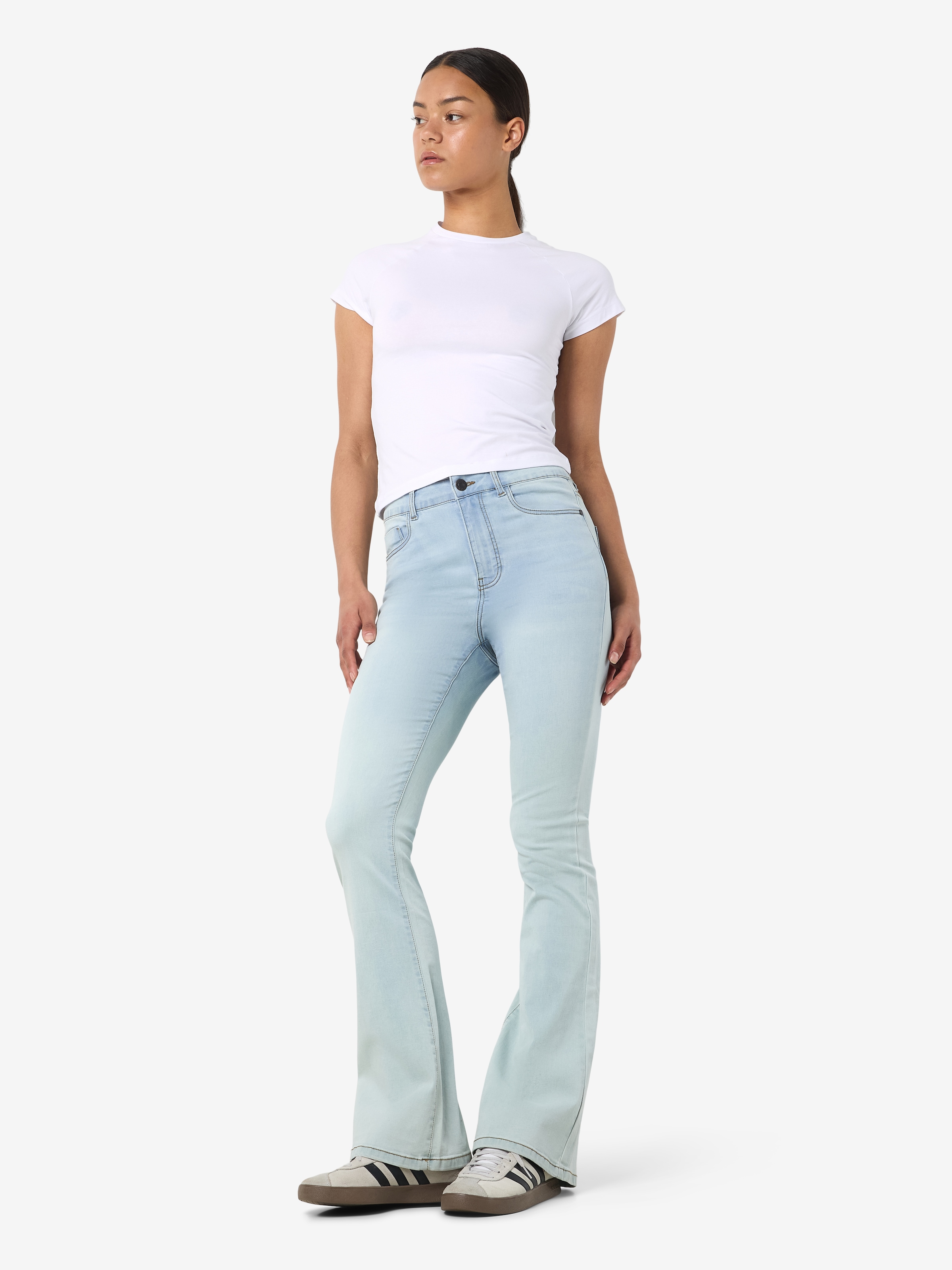 Noisy may Bootcut-Jeans »NMSALLIE HW SKINNY FLAR VI515LB FWD NOOS«
