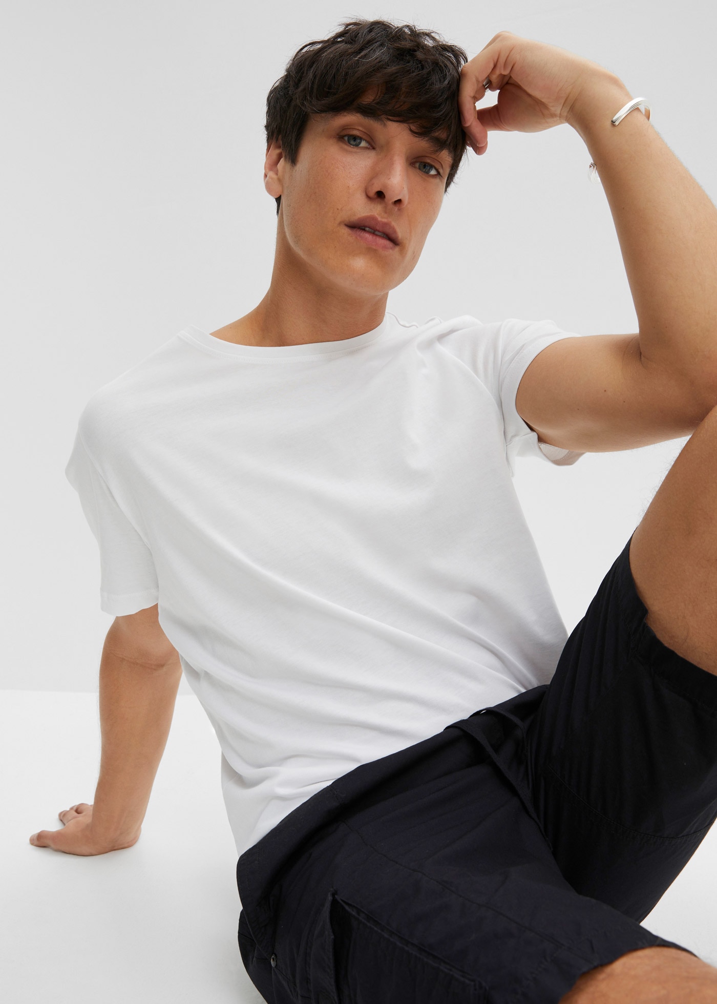 bonprix T-shirt »T-Shirt (5er Pack)« Packung, 5 cuis Regular Fit, Kurzarm, für warme Tage, aus Baumwolle und Viskose