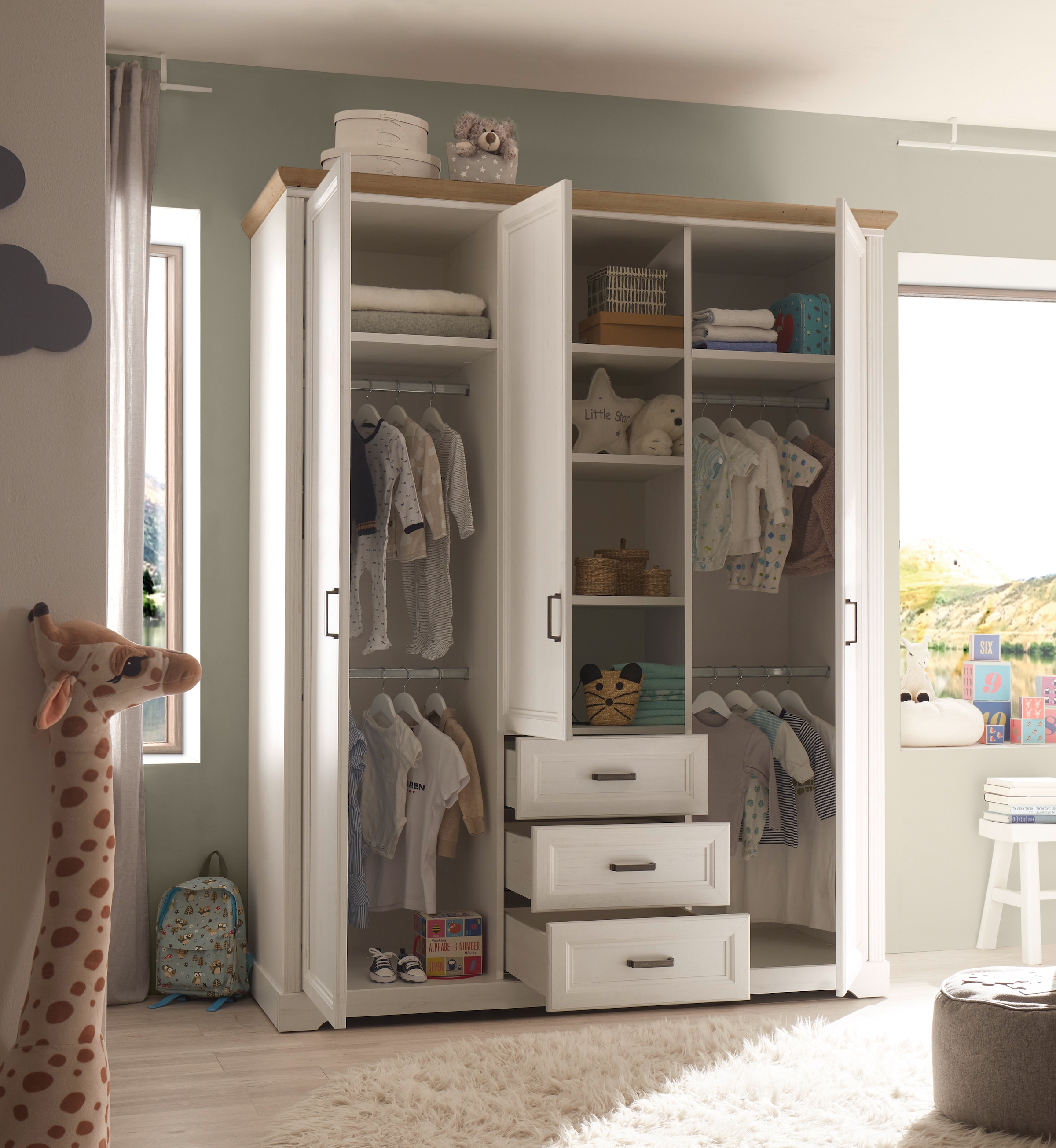 Begabino Armoire à portes battantes »Jasmin Schrank, Kleiderschrank mit Drehtüren« im Landhausstil, Kranzleiste mit farblicher Absetzung