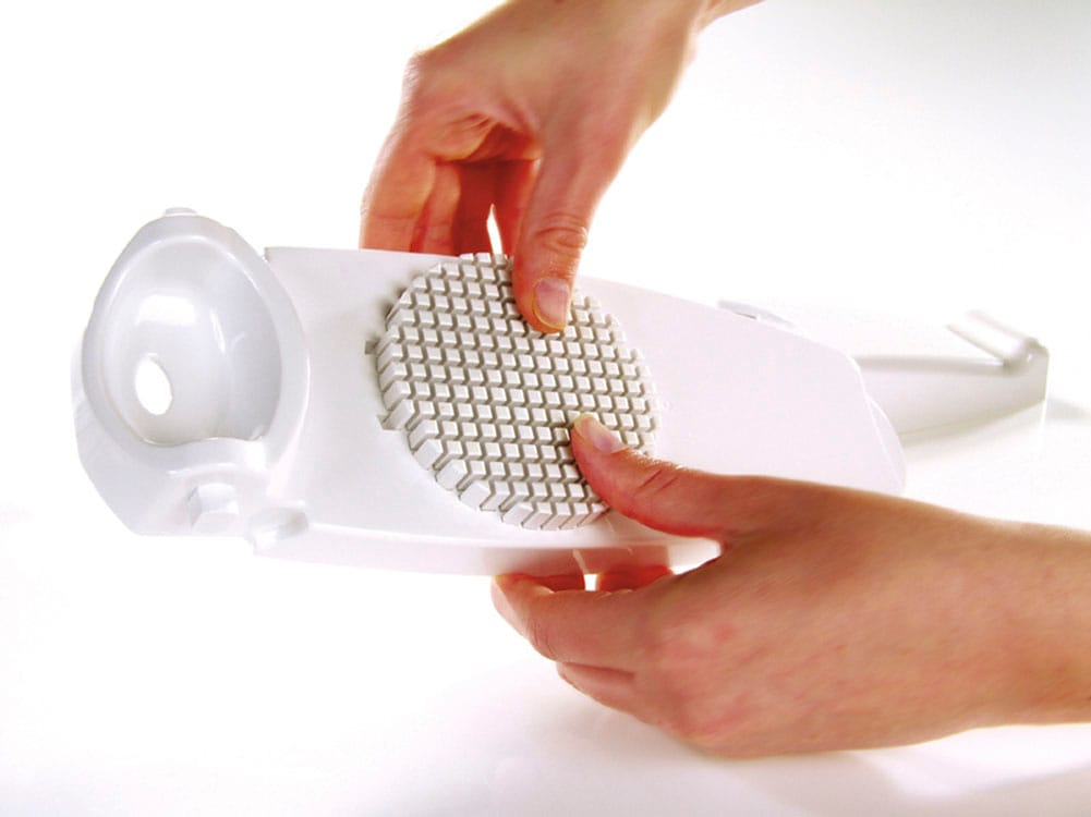 Genius Gemüse-Scheibenschneider »Nicer Dicer mit 14 Klingen inkl. Twist N Joy, Set 6tlg« Super handlich und immer im Einsatz, inkl. 625 ml Behälter