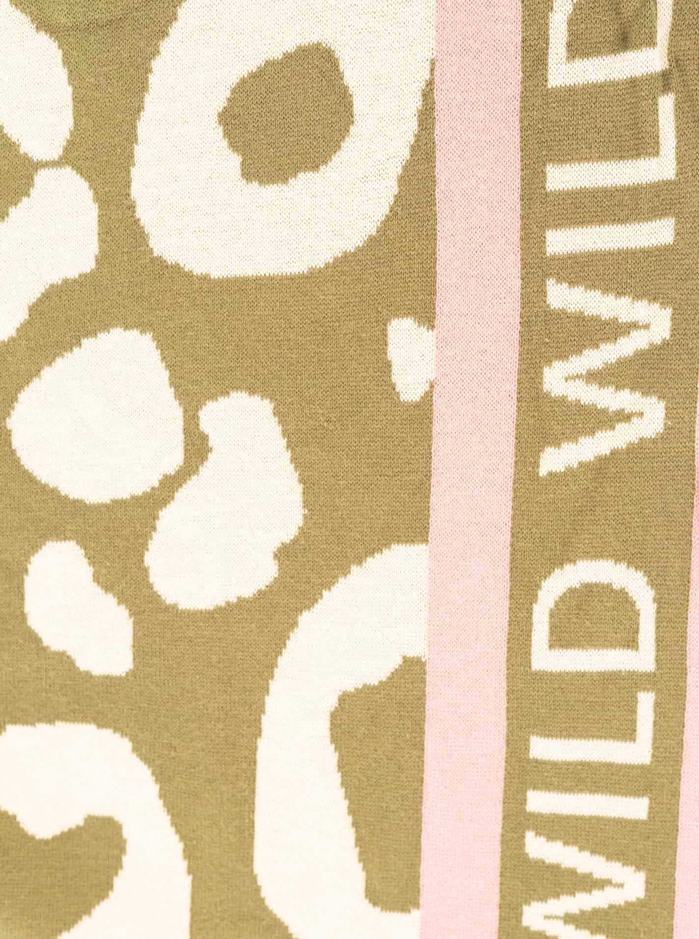 Zwillingsherz Foulard triangulaire »"WILD Leo"« Motif animalier, forme triangulaire classique, inscription sur le bord