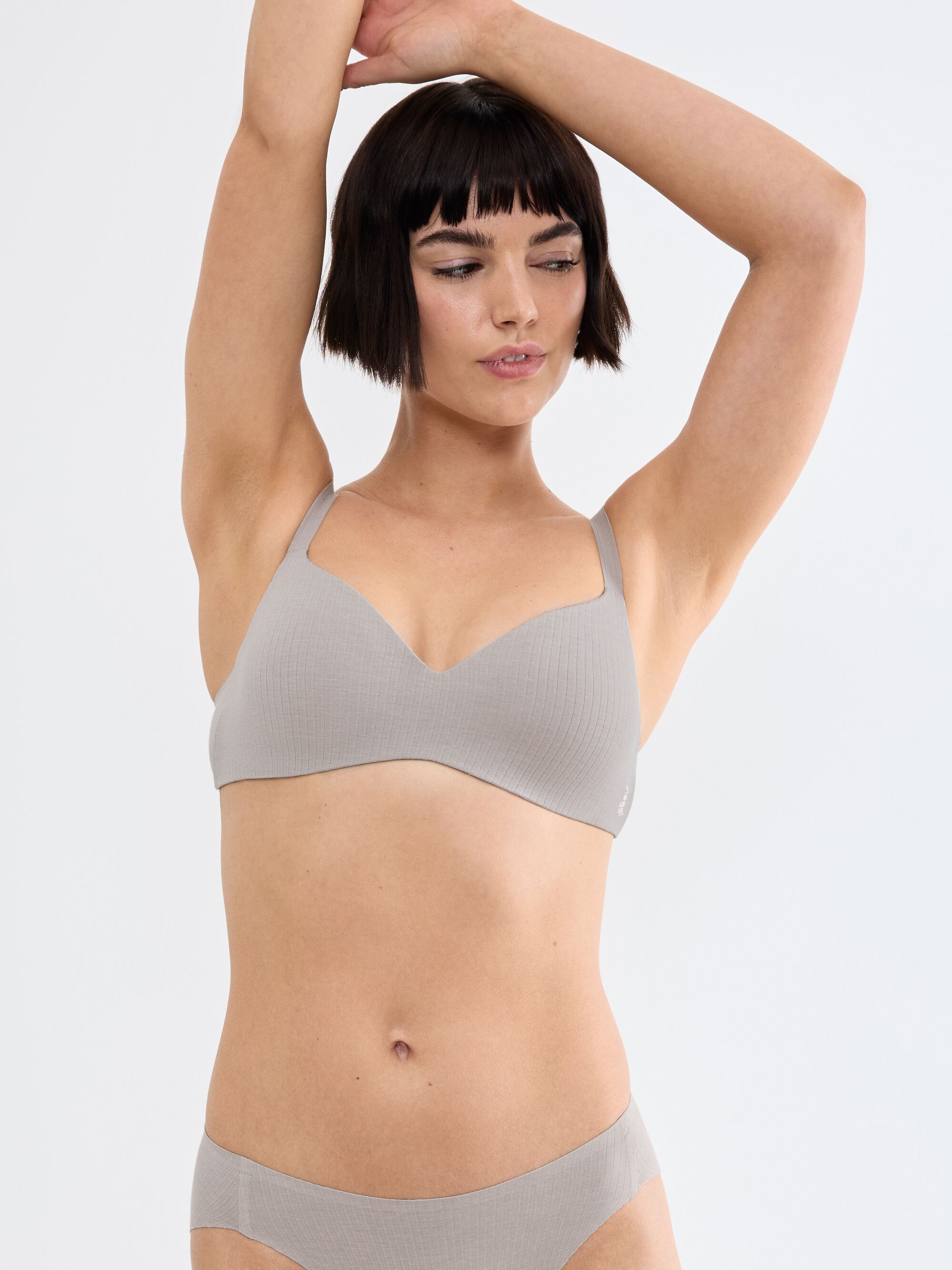 sloggi Soutien-gorge sans armatures »ZERO Feel Pure THE UP TShirt Bra« naturel et invisible