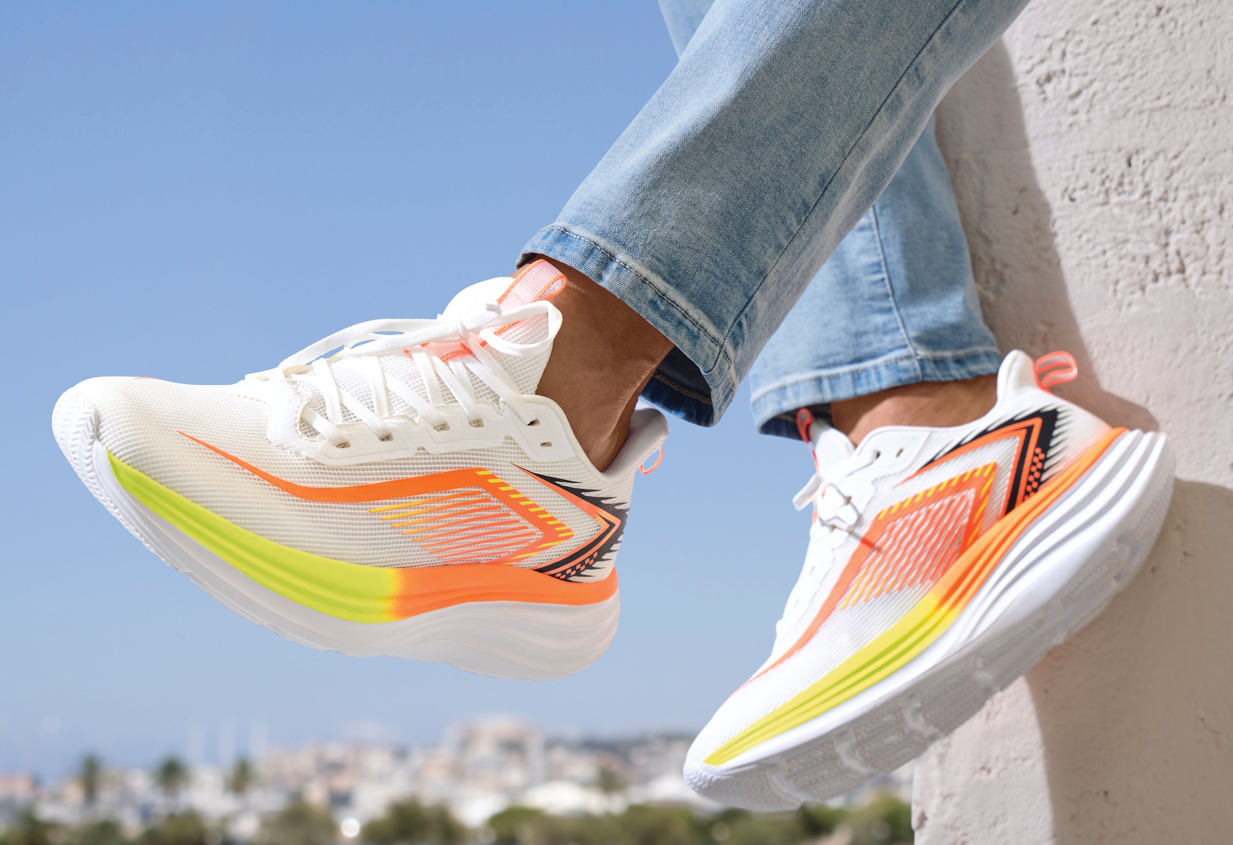 John Devin Sneaker »Schnürhalbschuh, Halbschuh, Freizeitschuh, Turnschuh«  NEU im sportiven Look mit dämpfender Chunky Aussensohle Unisex VEGAN