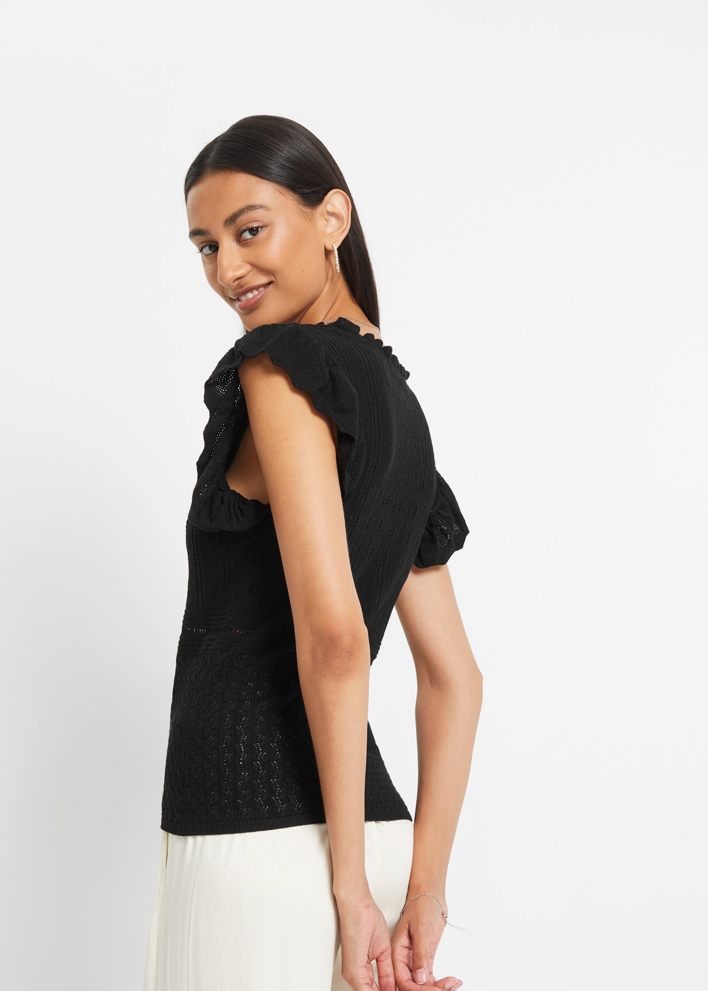 bonprix Pull en tricot Ajour-Strick mit hohem Viskoseanteil, ärmellos mit Volant