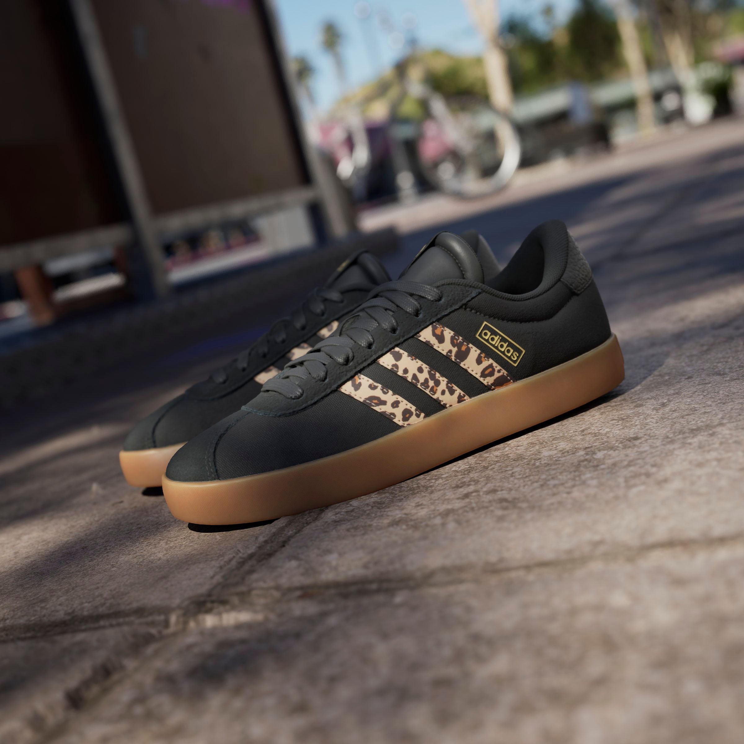 adidas Sportswear Sneakers »VL COURT 3.0«  mit Leo Muster