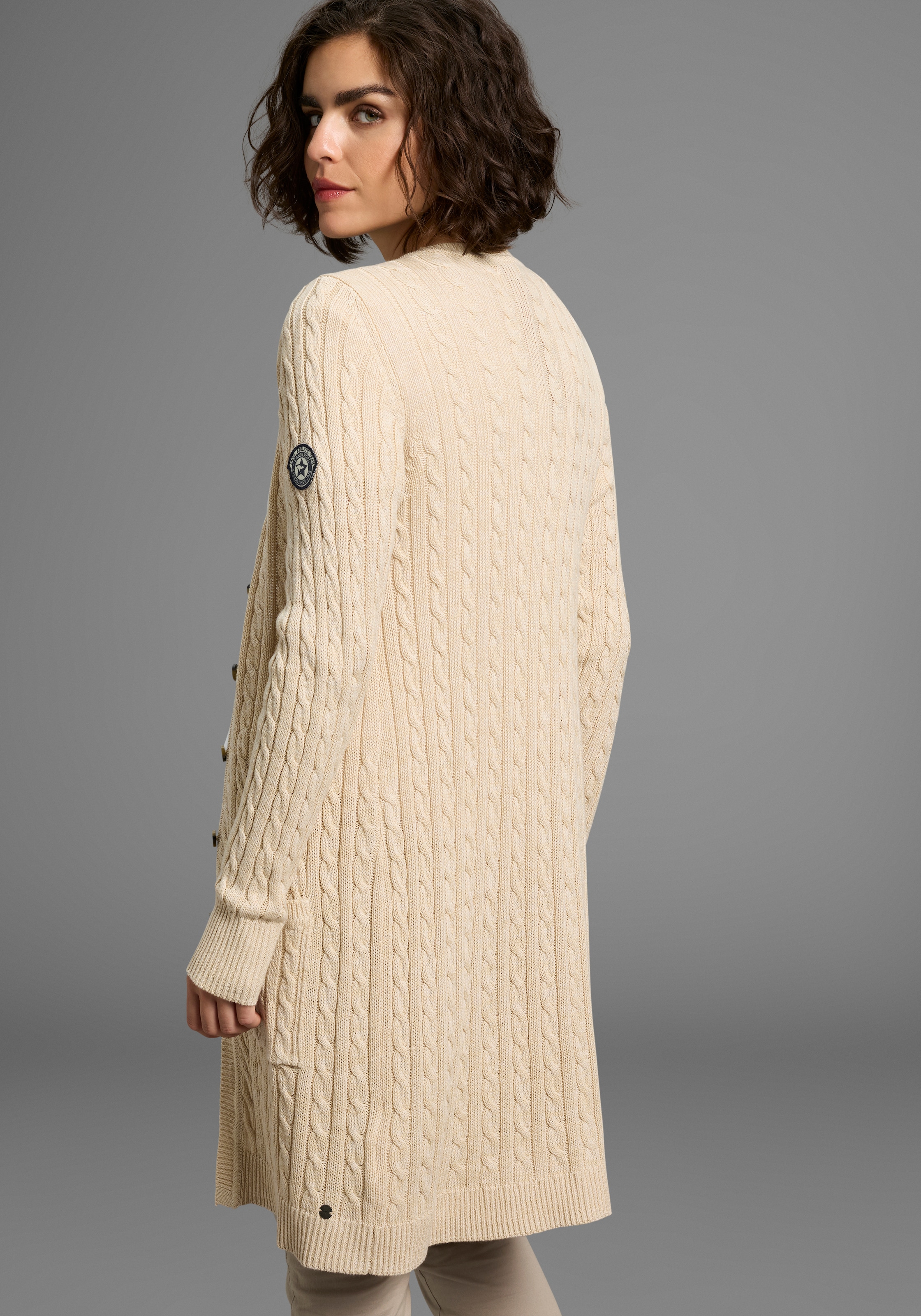 KangaROOS Cardigan long mit trendigem Zopfmuster und Taschen