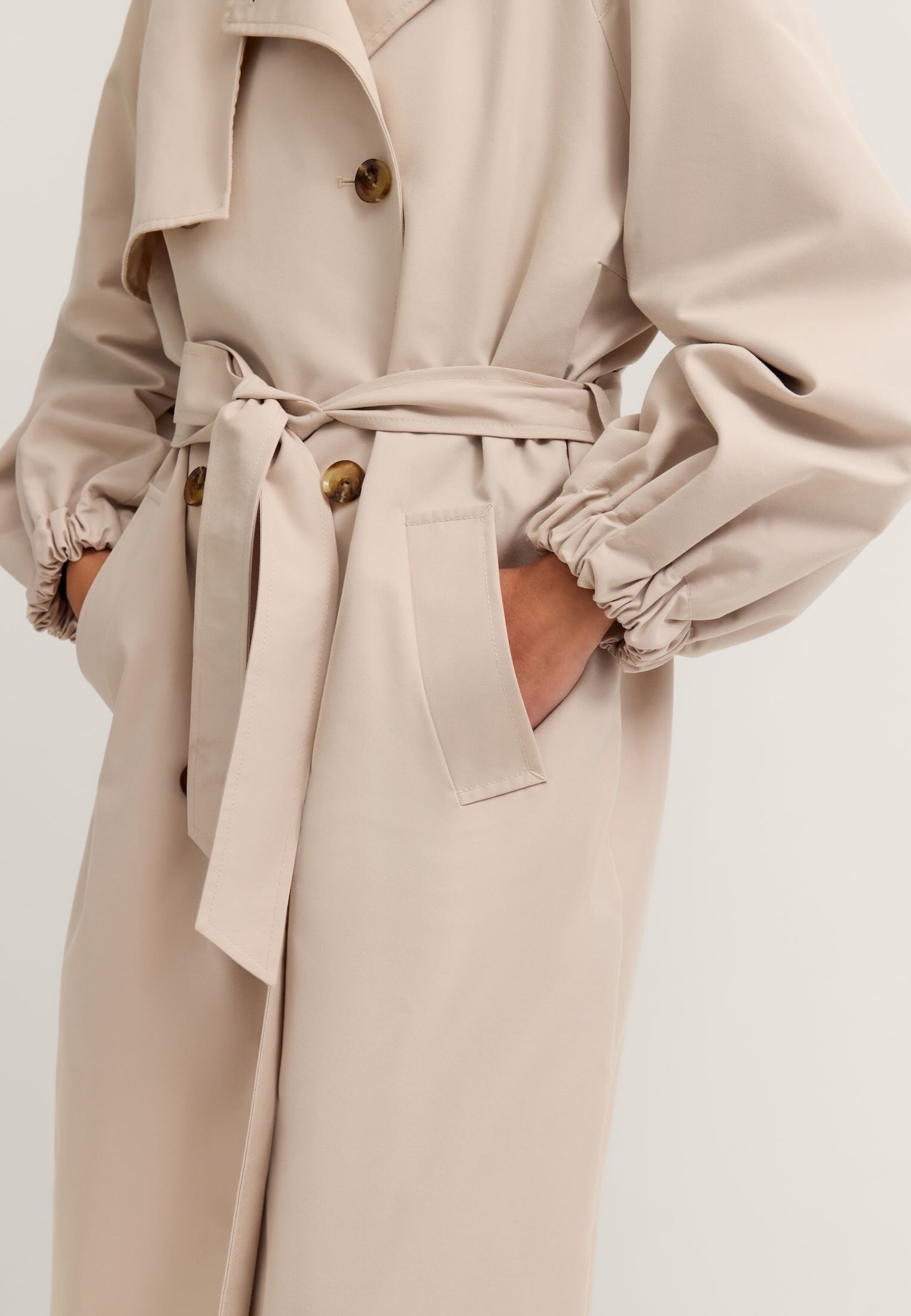 bugatti Trenchcoat »Regular Fit« wasserabweisend mit Bindegürtel