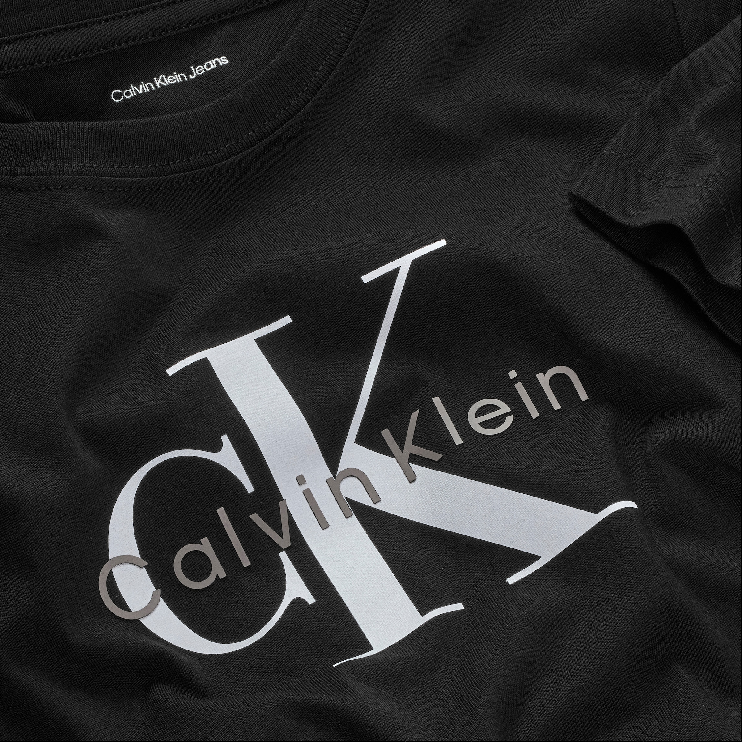 Calvin Klein Jeans T-shirt für Kinder bis 16 Jahre, regular fit, Rundhalsausschnitt