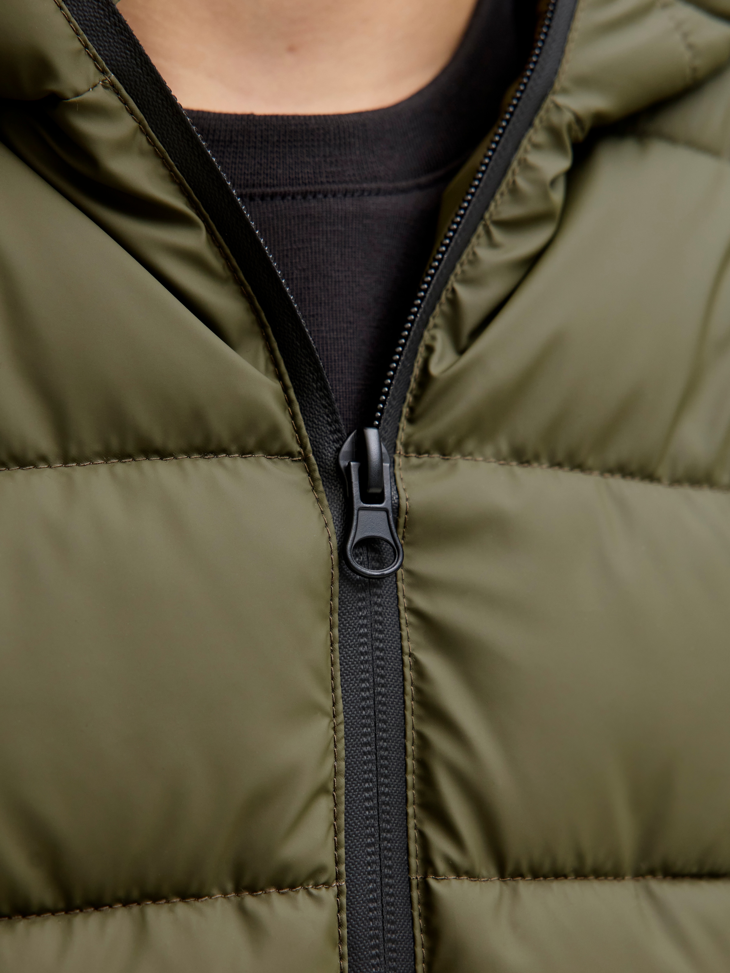 Jack & Jones Junior Veste matelassée »JCOPOINT PU PUFFER JACKET BF JNR« avec capuche