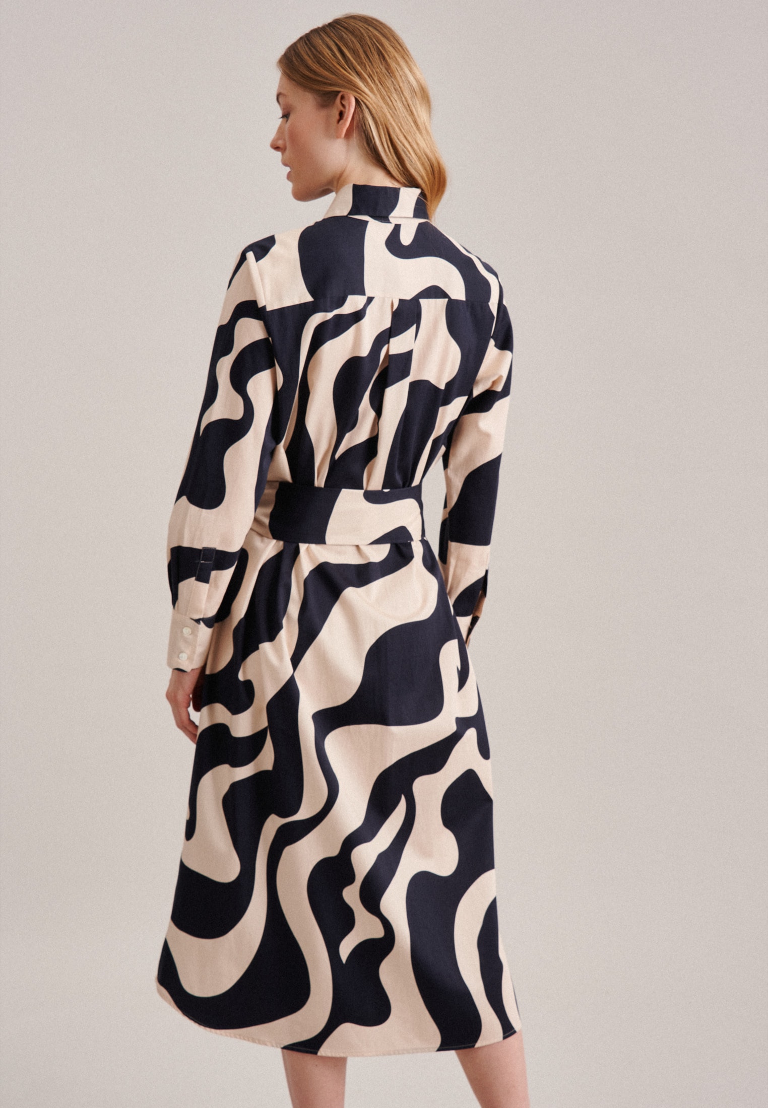 seidensticker Sommerkleid »Schwarze Rose« Kragen Druck