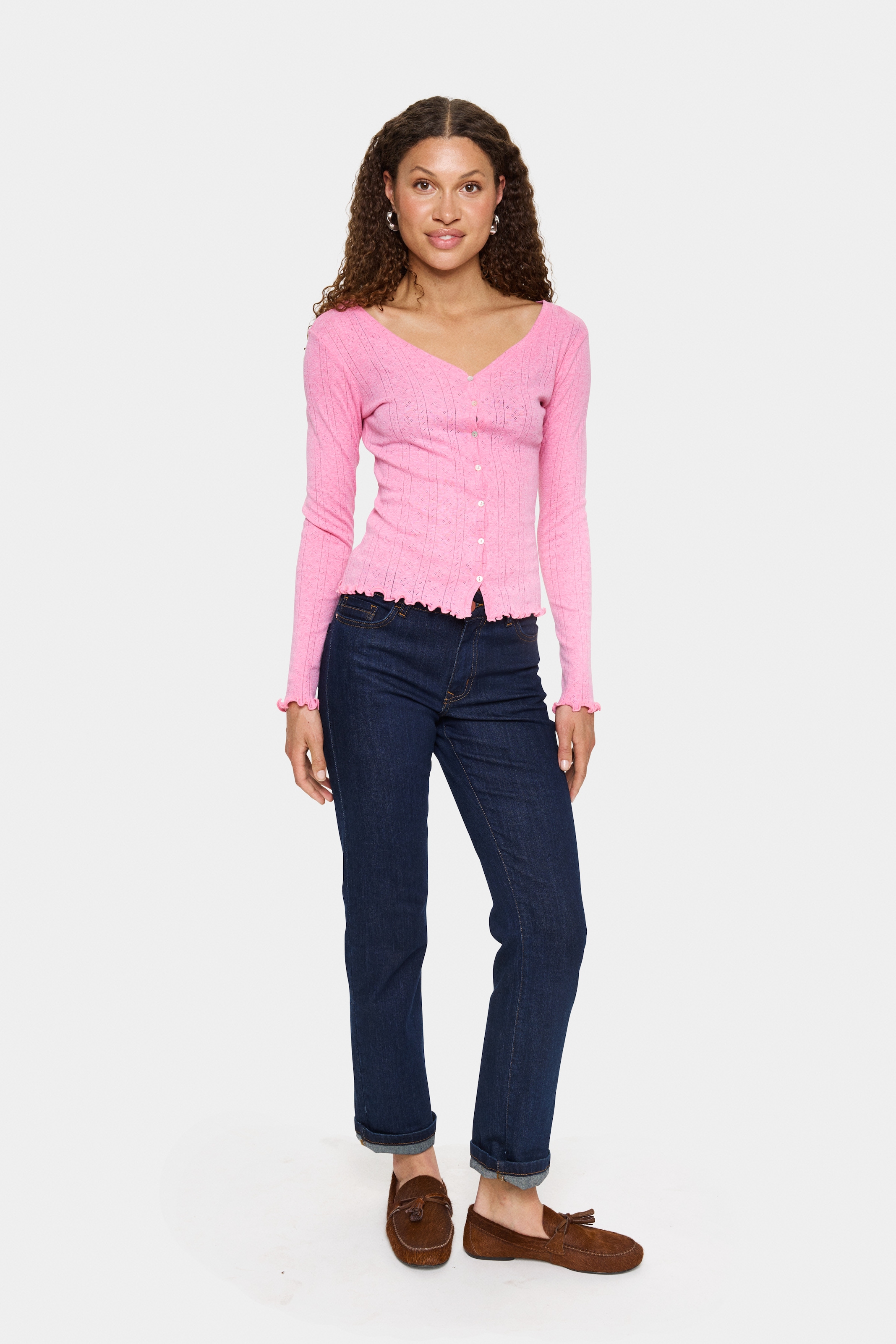 Saint Tropez Veste en tricot »GruSZ Cardigan« avec broderie ajourée et ourlet ondulé