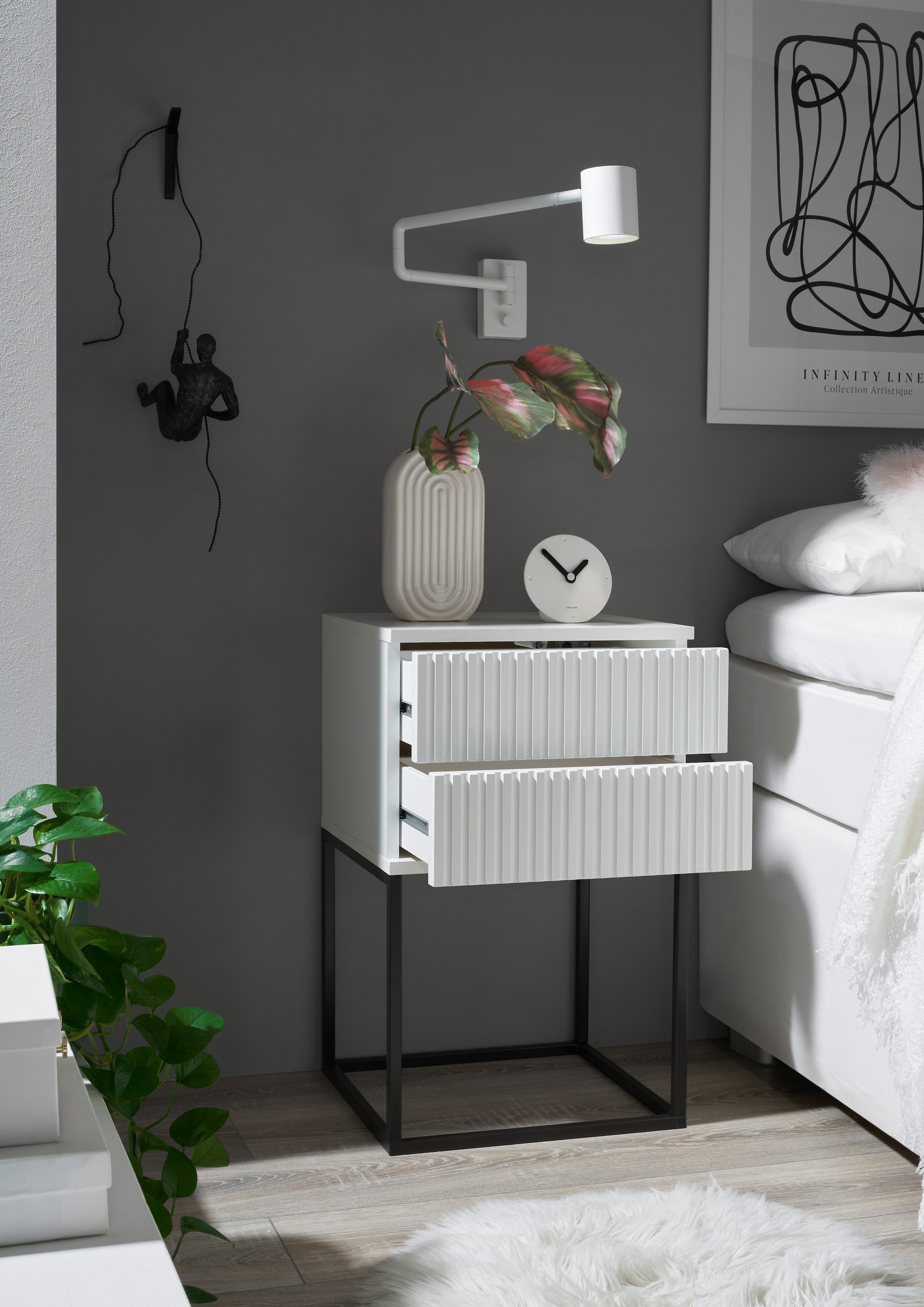 Schlafkontor Table de nuit »Marle Nachtkonsole, Nachtkästchen auf Metall-Fussgestell« Schubkasten in Rillenoptik auf schwarzem Metallgestell