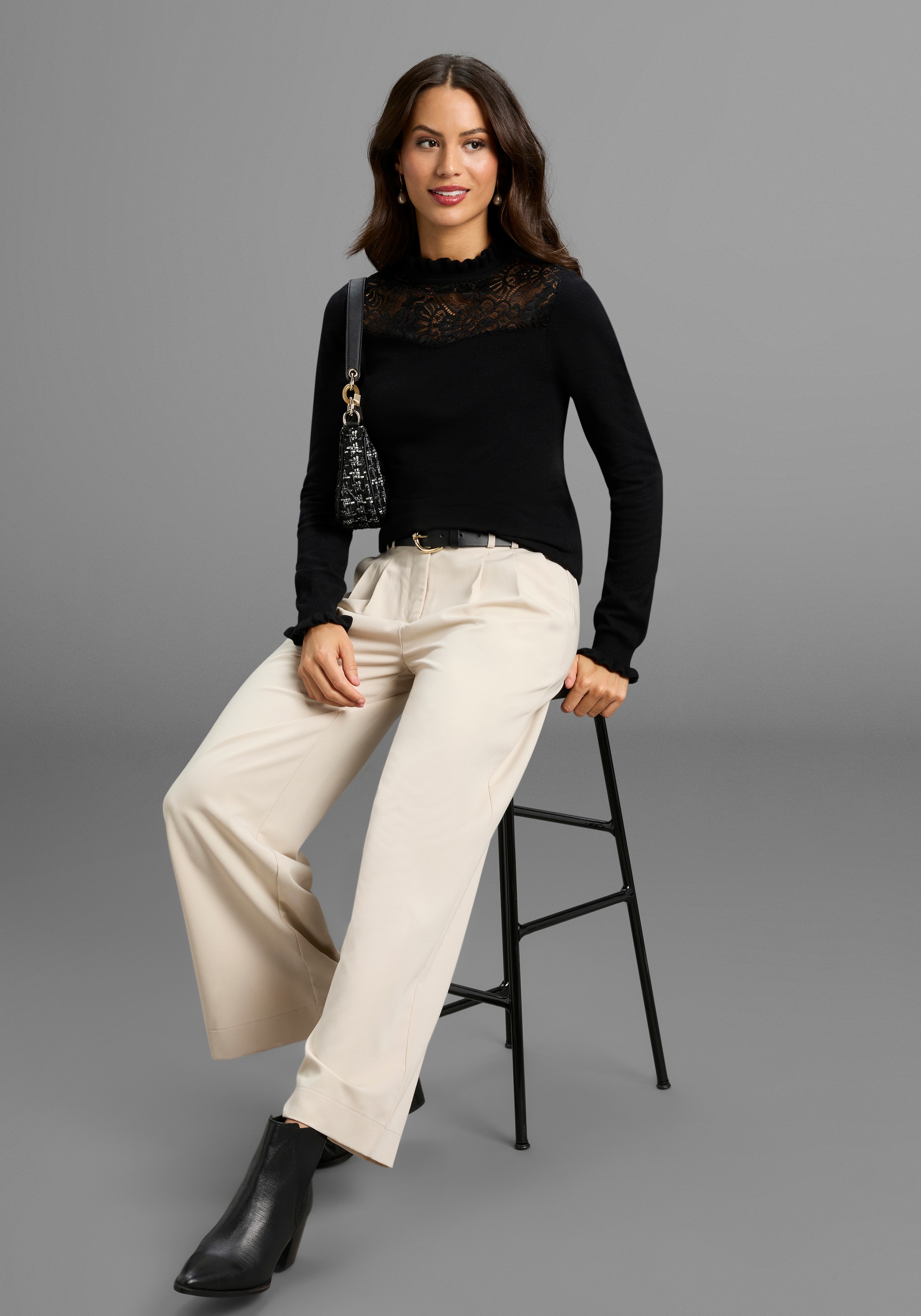 Laura Scott Stehkragenpullover , Feinstrickpullover mit femininem Spitzeneinsatz - NEUE KOLLEKTION
