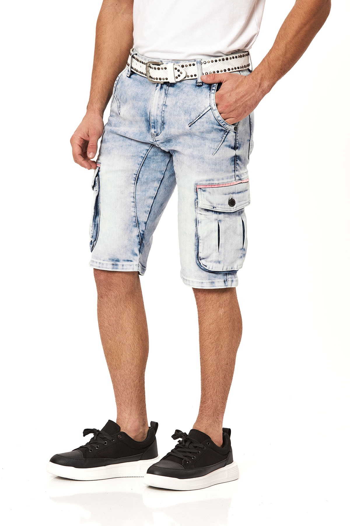 Cipo & Baxx Jeansshorts Baumwollmischung, regular fit