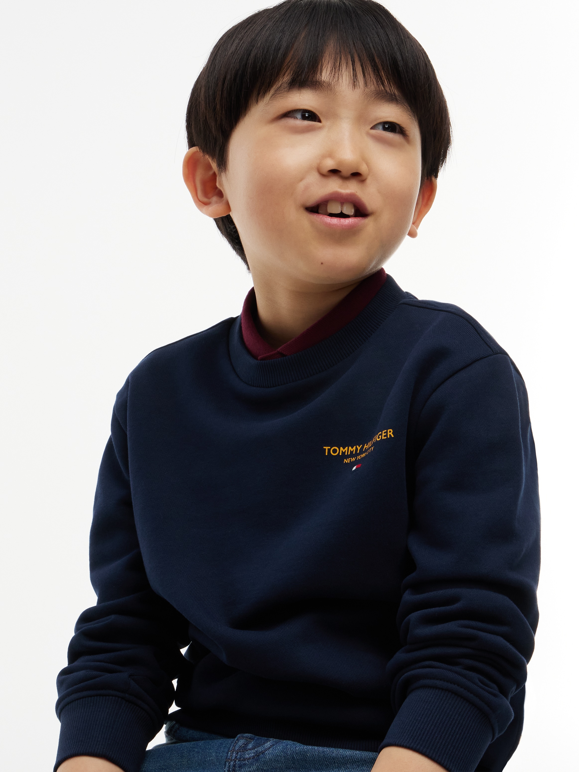 Tommy Hilfiger Sweat-shirt »ESSENTIAL LOGO SWEATSHIRT«, col rond, coupe régulière, inscription logo, enfants jusqu'à 16 ans
