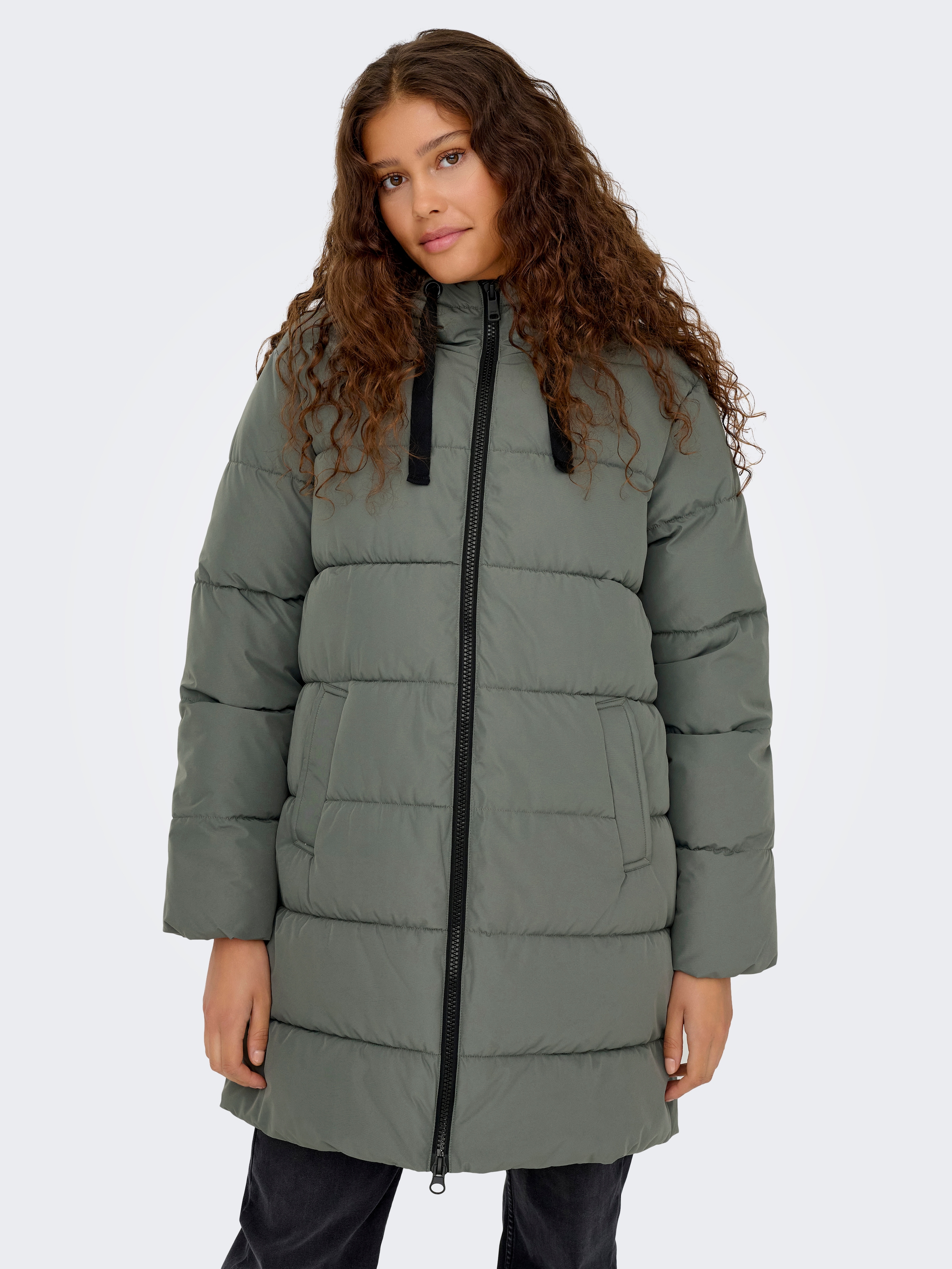 ONLY Manteau matelassé »ONLCLAIR PUFFER HOOD COAT OTW CC«