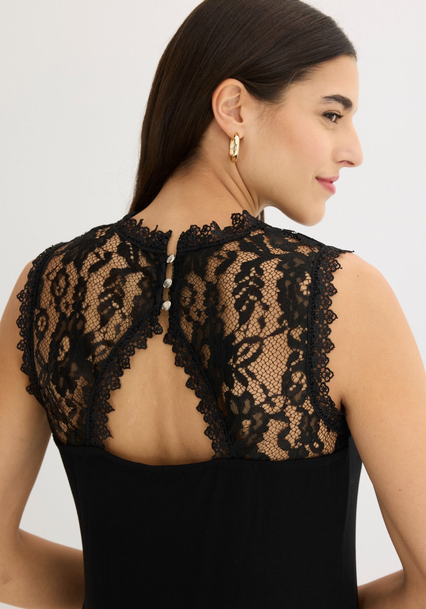 bonprix Haut de chemise 1 ajusté, avec détails en dentelle, fermeture raffinée au dos