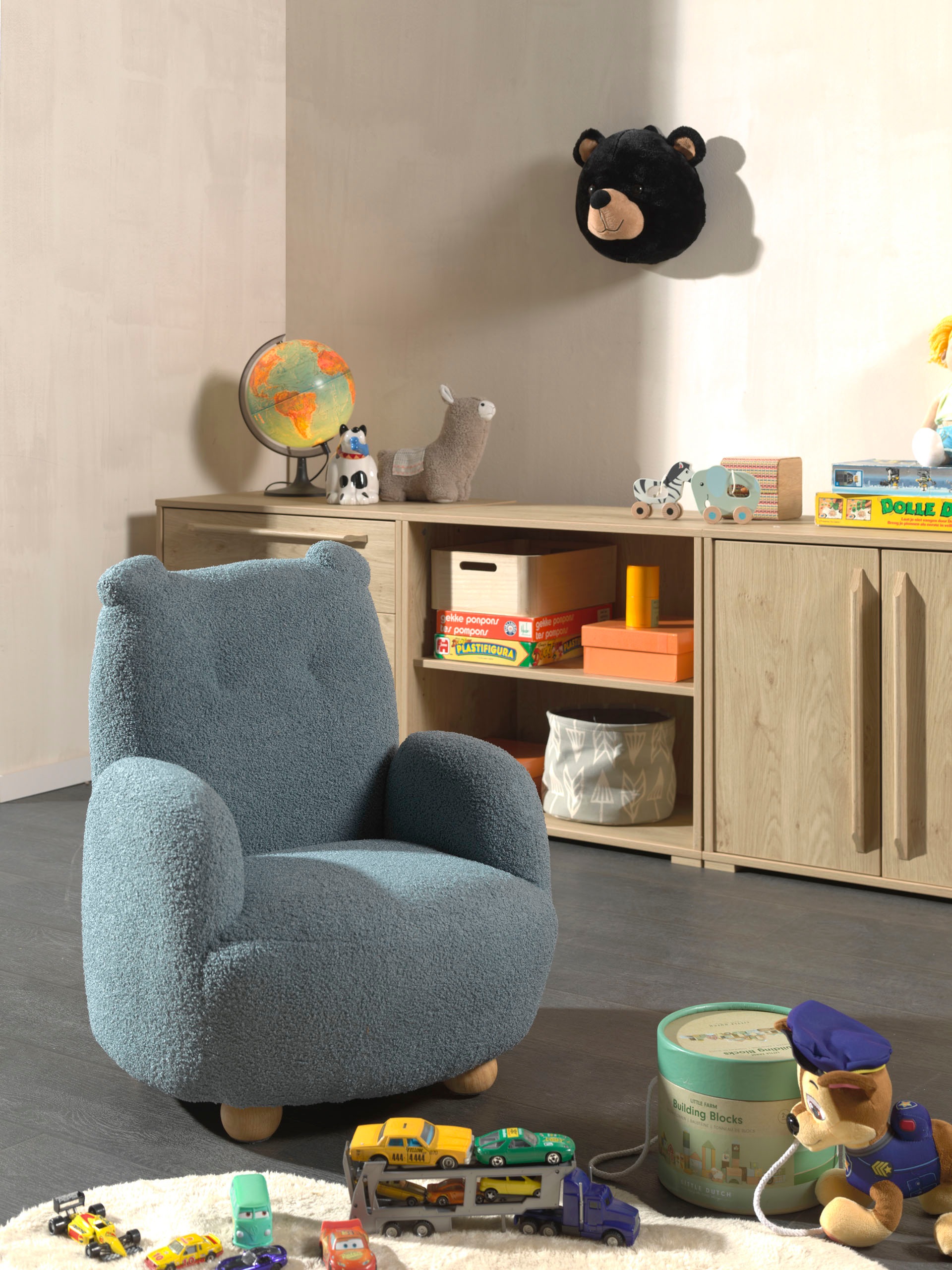 Vipack Sessel »für Kinder in verspielter Optik, ein Highlight für das Kinderzimmer« B: 60 x H: 66 x T: 64 cm, Füsse aus Massivholz,  Bezug flauschiger Bouclé Stoff, zwei Farben zur Wahl