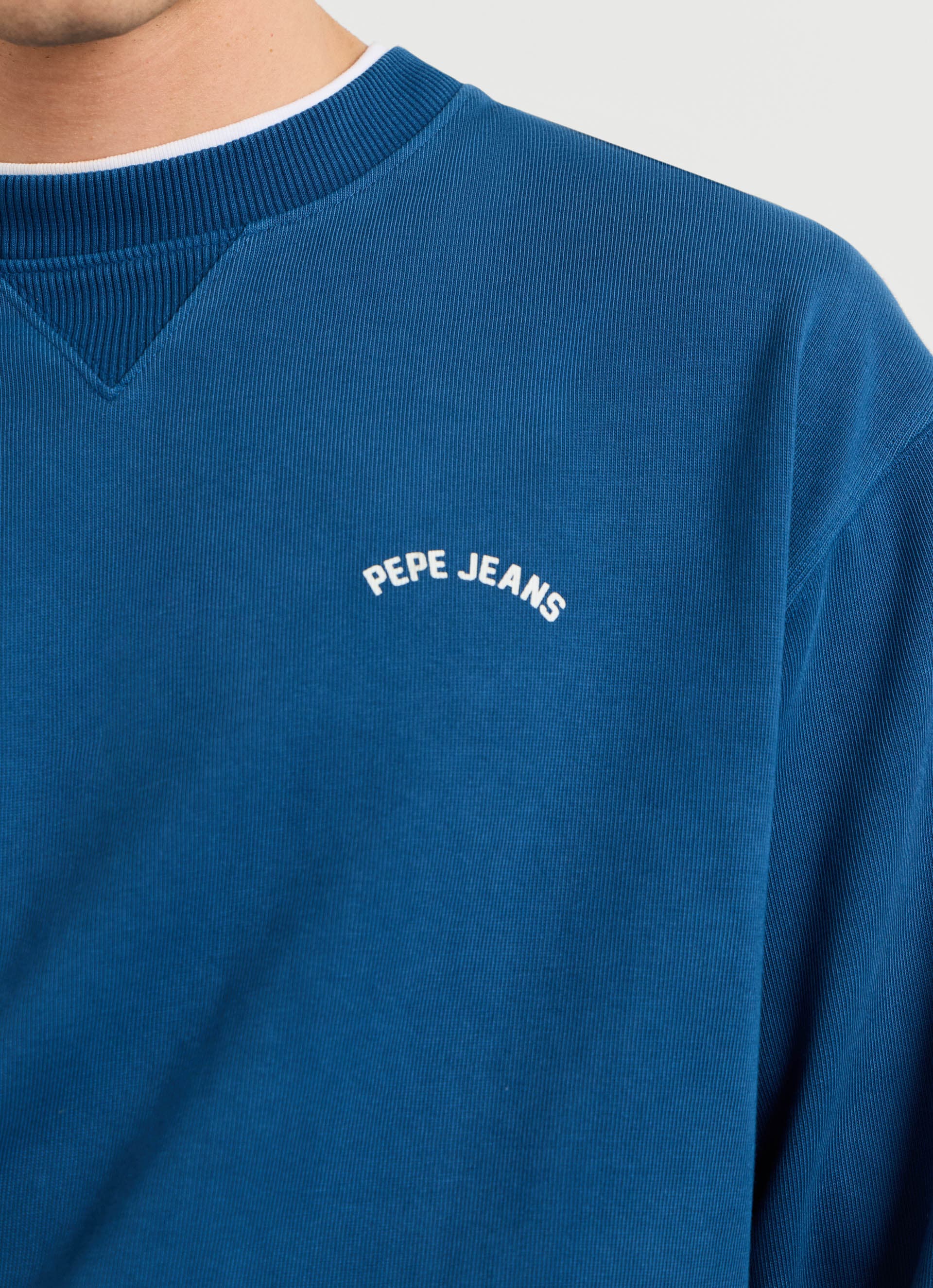 Pepe Jeans Sweat-shirt »JOHN CREW«, avec empiècement côtelé au col rond, inscription logo

