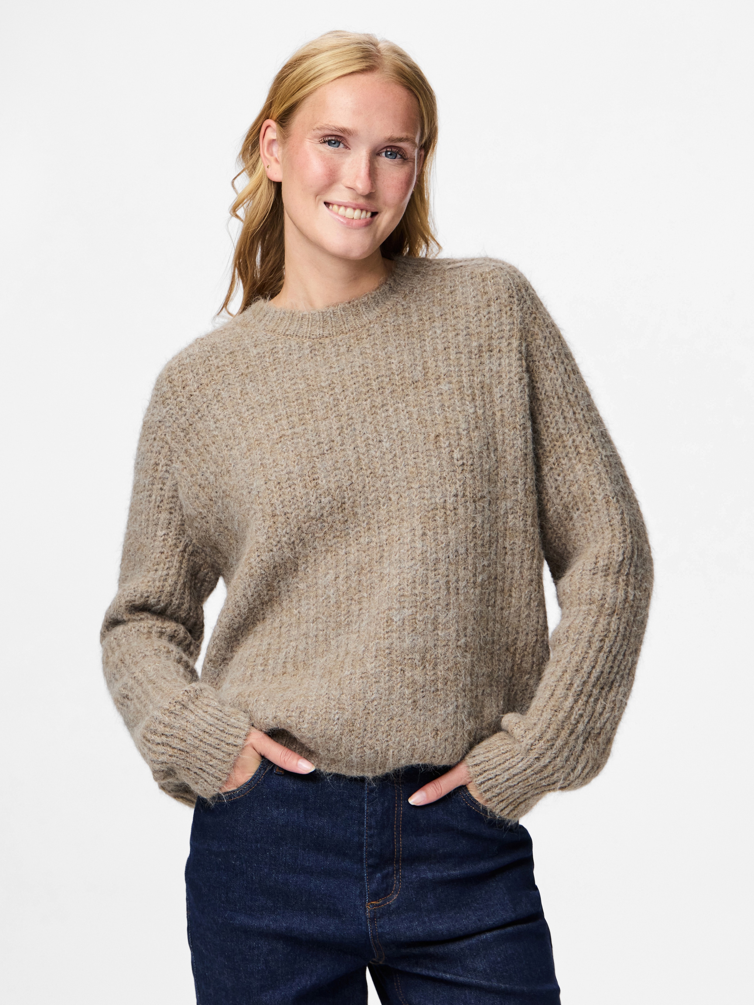 pieces Strickpullover »PCCLEO LS O-NECK CHUNKY KNIT NOOS BC«