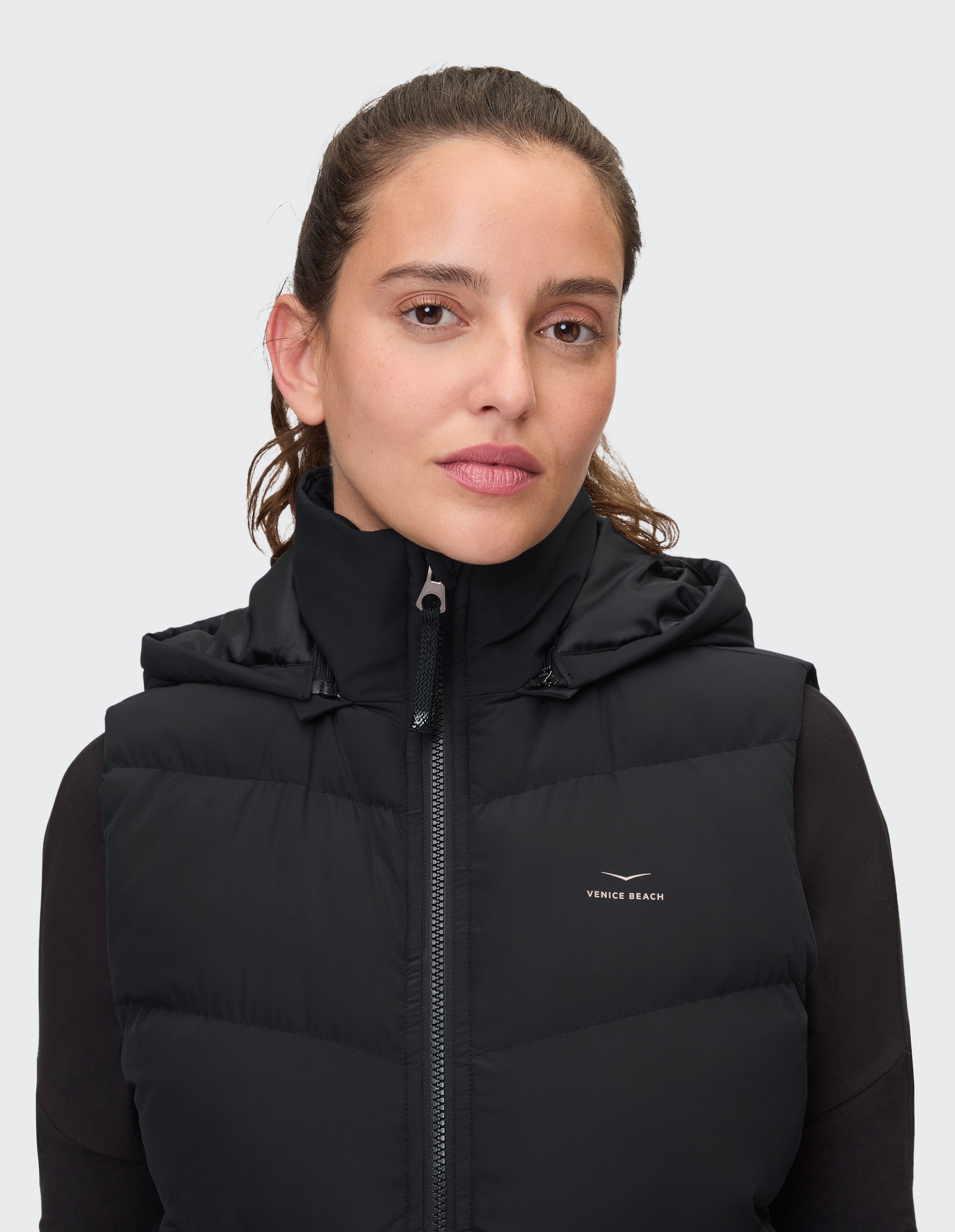 Venice Beach Gilet matelassé »D WESTE ISSI« avec fermeture éclair, en polyester, coupe normale