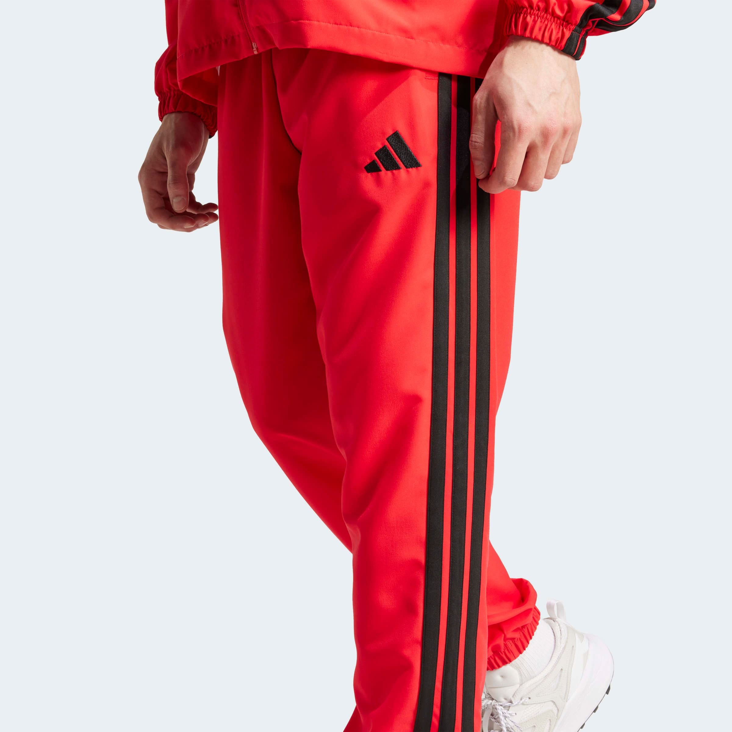 adidas Sportswear Combinaison d'entraînement »3-STREIFEN WOVEN« 2 cuis ensemble deux pièces, en polyester, avec fermeture éclair continue