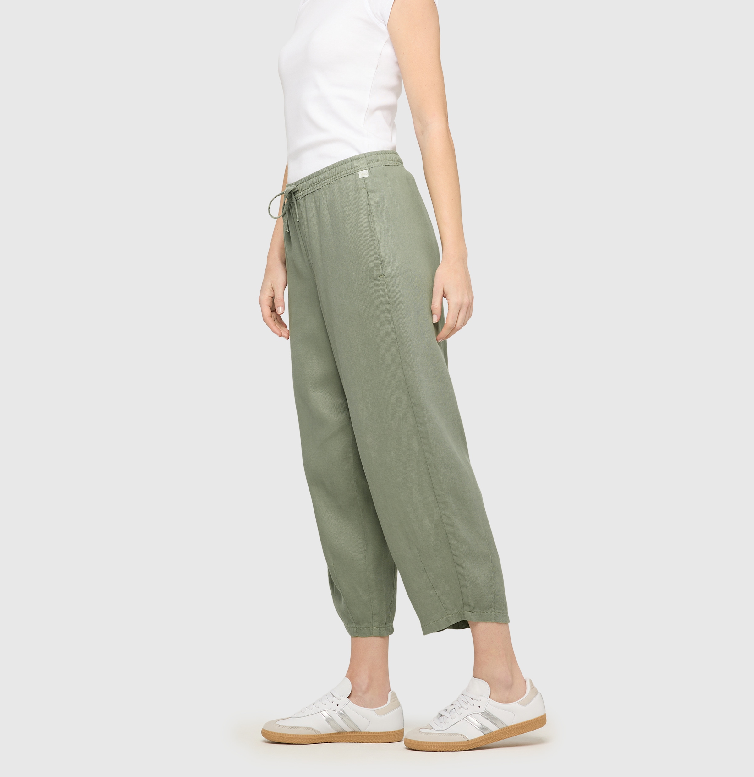 MAC Stoffhose »BAY 2.3 relaxed«  mit elastischem Bund und Bindeband